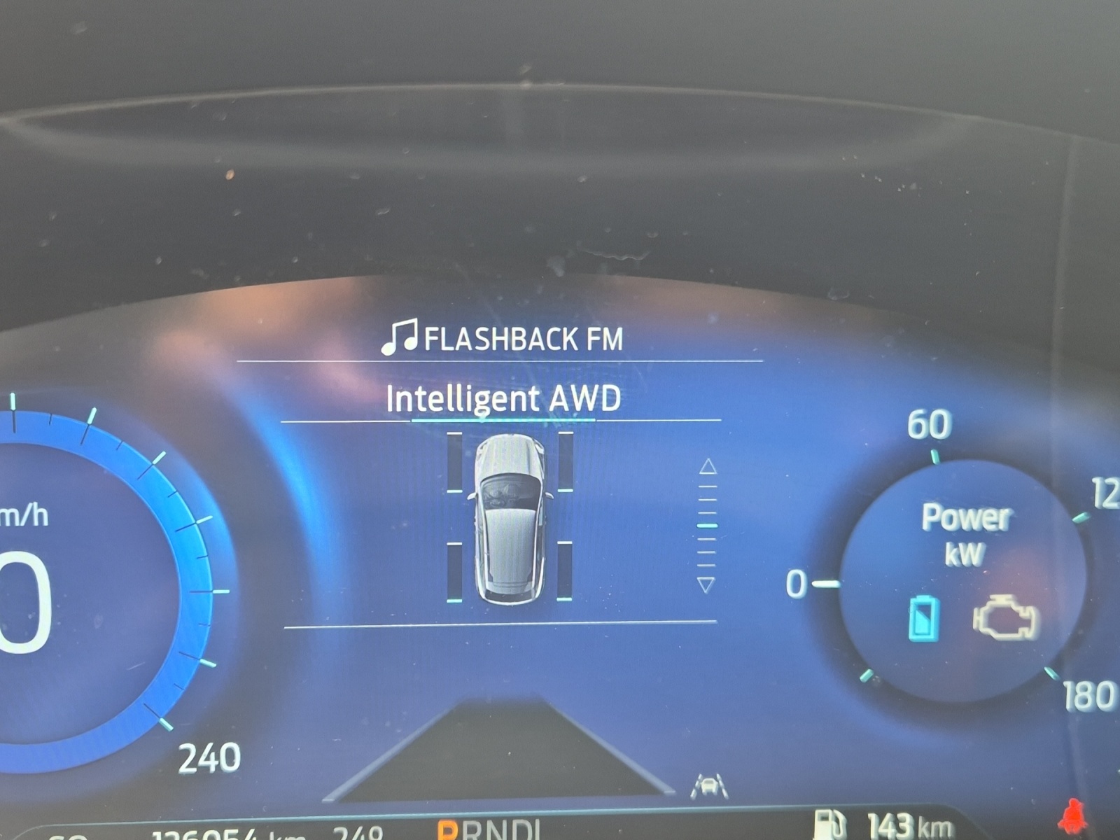 FORD Kuga 2.5 Hybrid Cool & Connect-image-13
