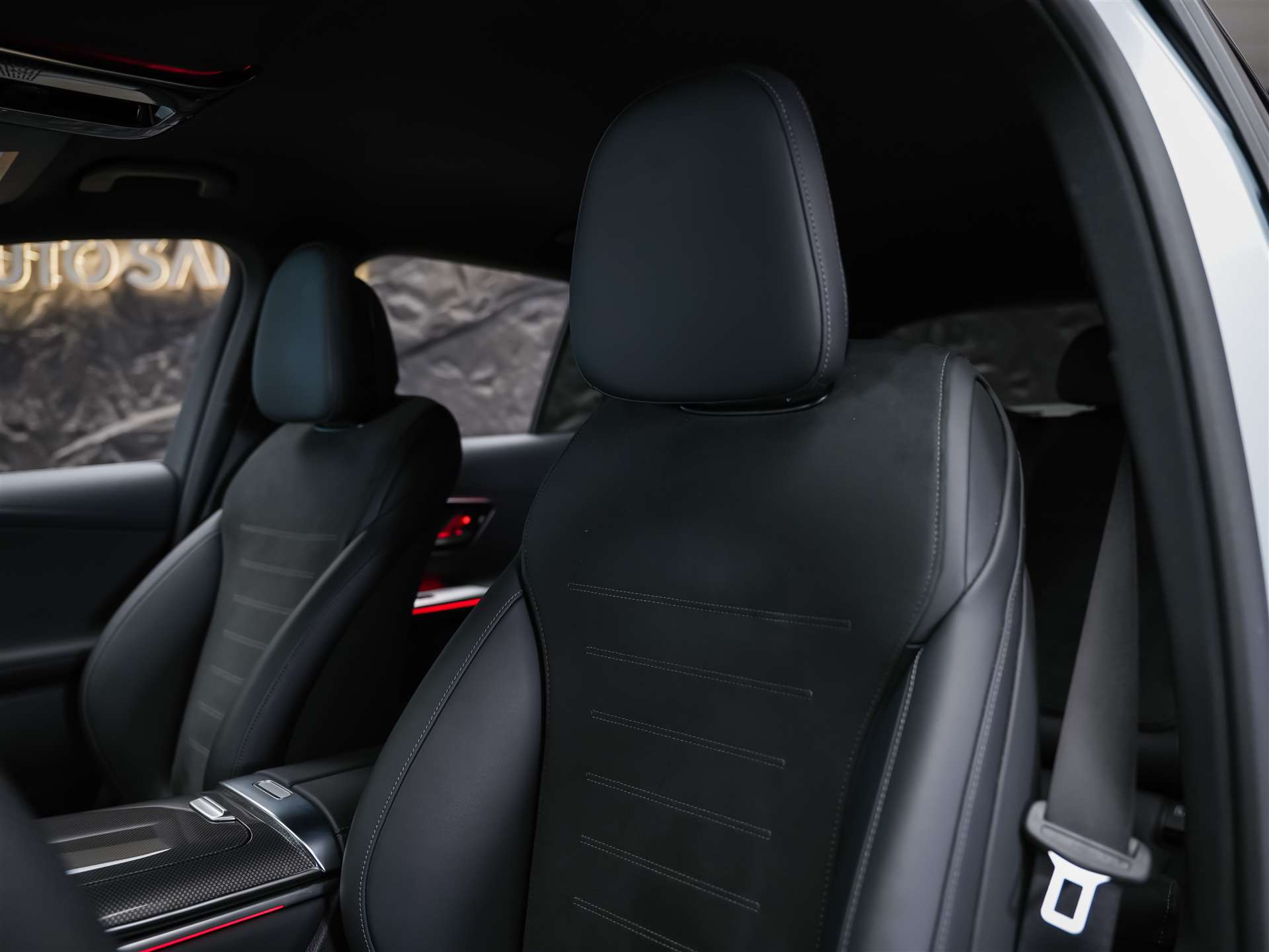 MERCEDES-BENZ GLC 300 d AMG Line 4Matic 9G-Tronic *21" Felgen*Digital LIGHT*AHK*-image-9
