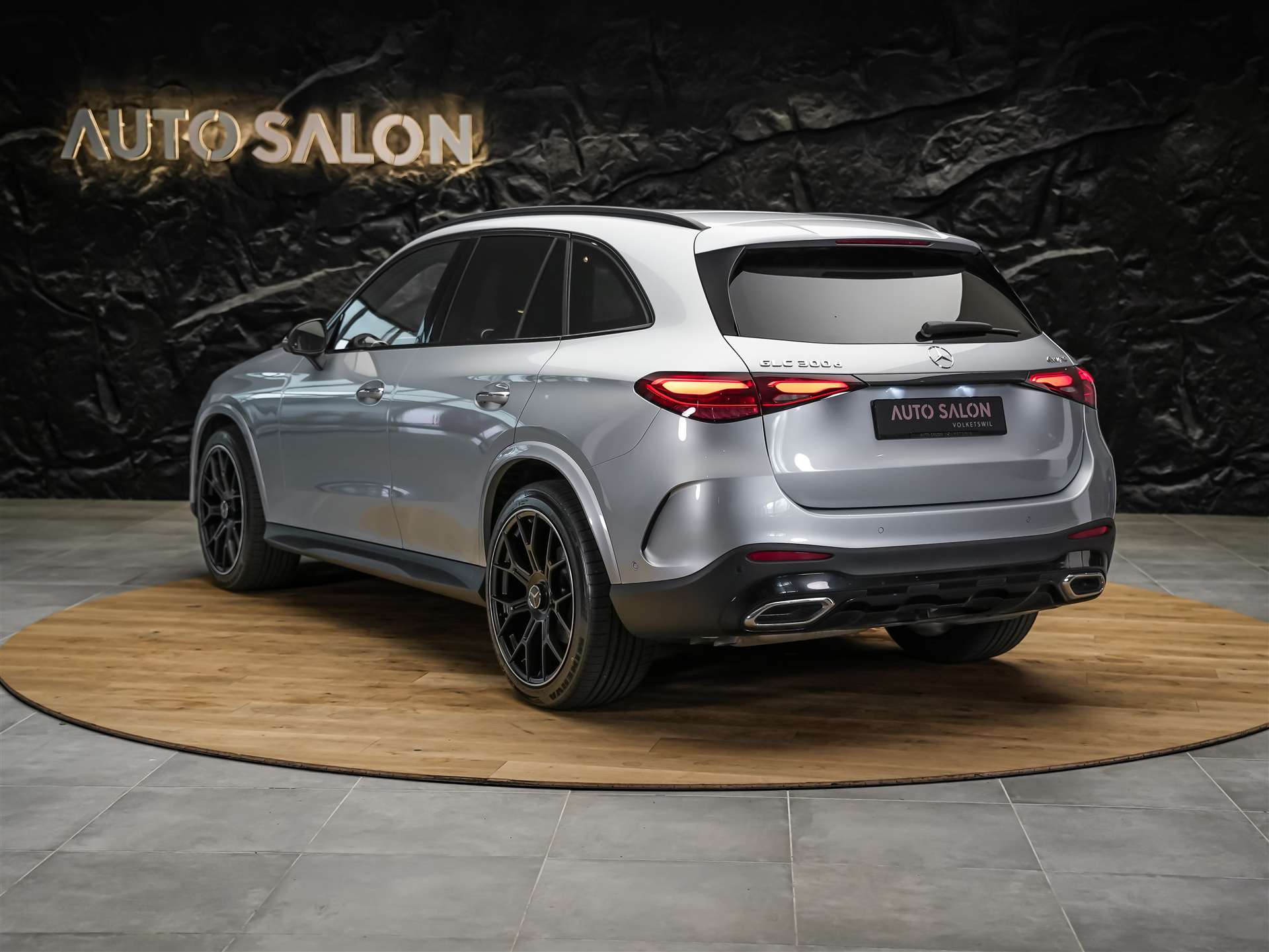 MERCEDES-BENZ GLC 300 d AMG Line 4Matic 9G-Tronic *21" Felgen*Digital LIGHT*AHK*-showroom-element-2