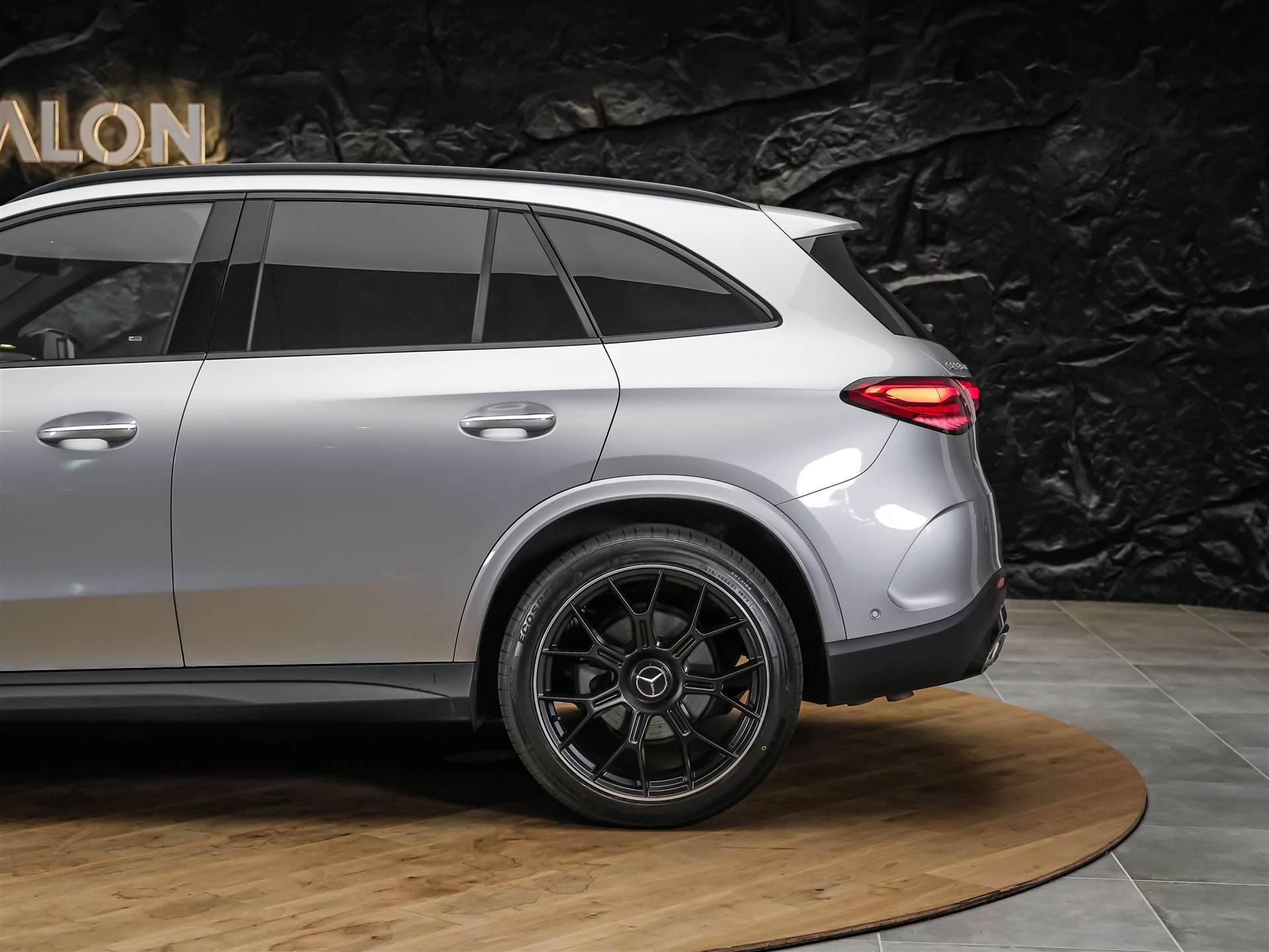 MERCEDES-BENZ GLC 300 d AMG Line 4Matic 9G-Tronic *21" Felgen*Digital LIGHT*AHK*-image-16