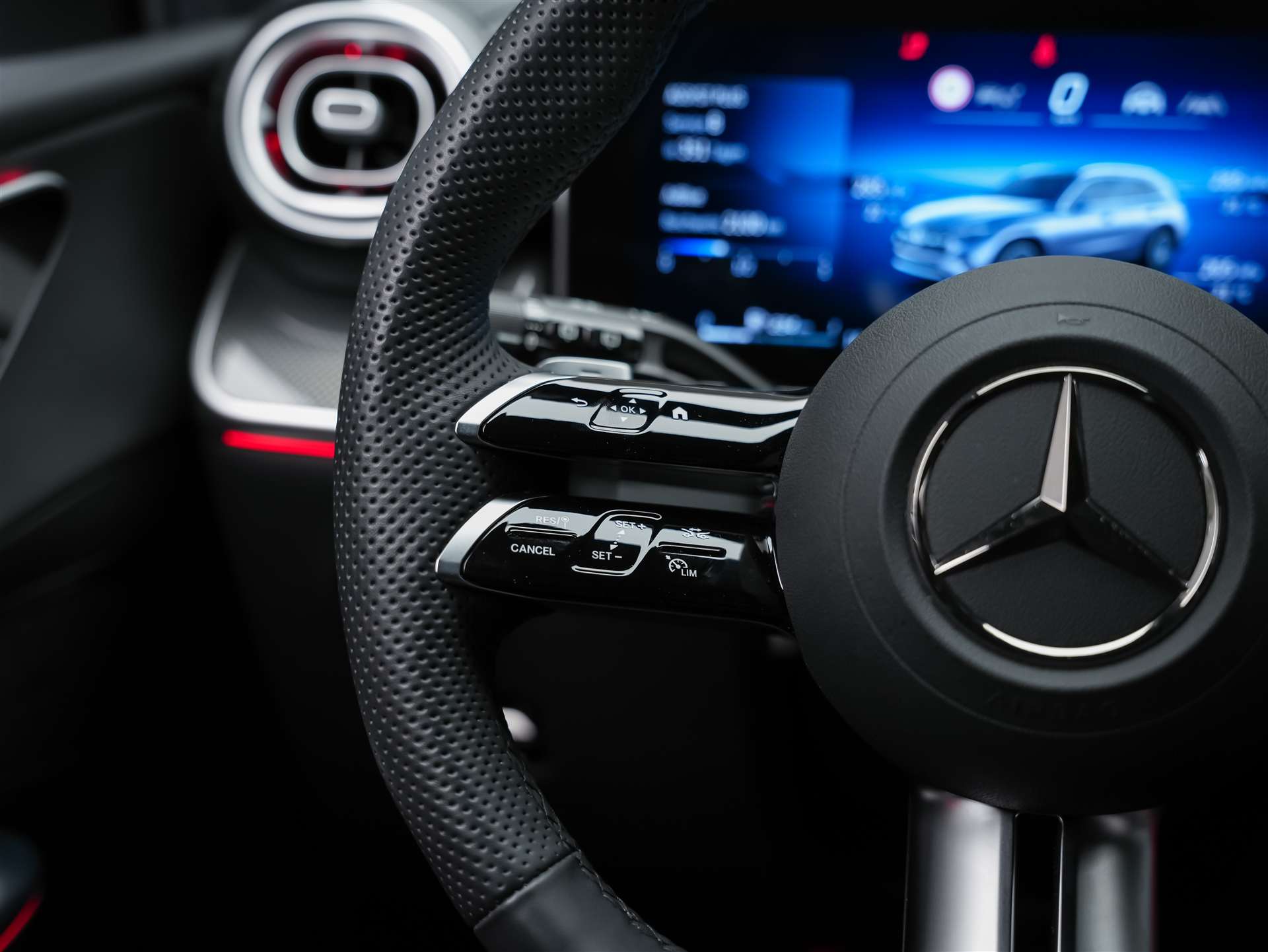 MERCEDES-BENZ GLC 300 d AMG Line 4Matic 9G-Tronic *21" Felgen*Digital LIGHT*AHK*-image-25