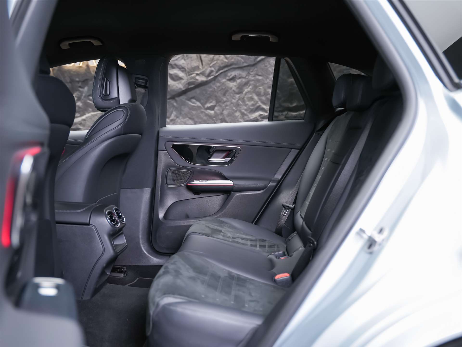 MERCEDES-BENZ GLC 300 d AMG Line 4Matic 9G-Tronic *21" Felgen*Digital LIGHT*AHK*-image-11