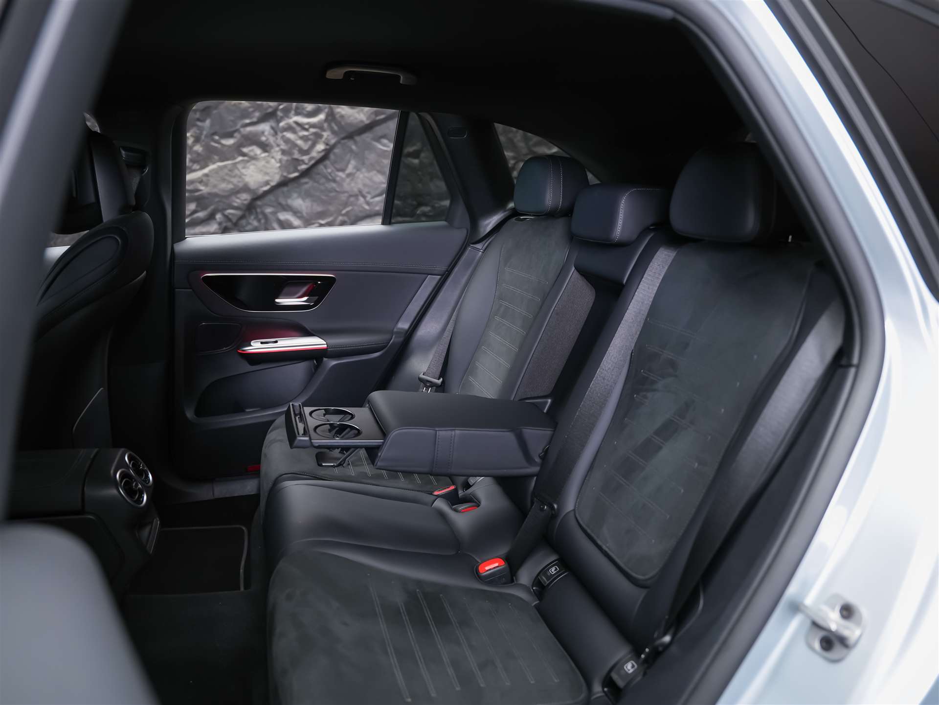 MERCEDES-BENZ GLC 300 d AMG Line 4Matic 9G-Tronic *21" Felgen*Digital LIGHT*AHK*-image-12