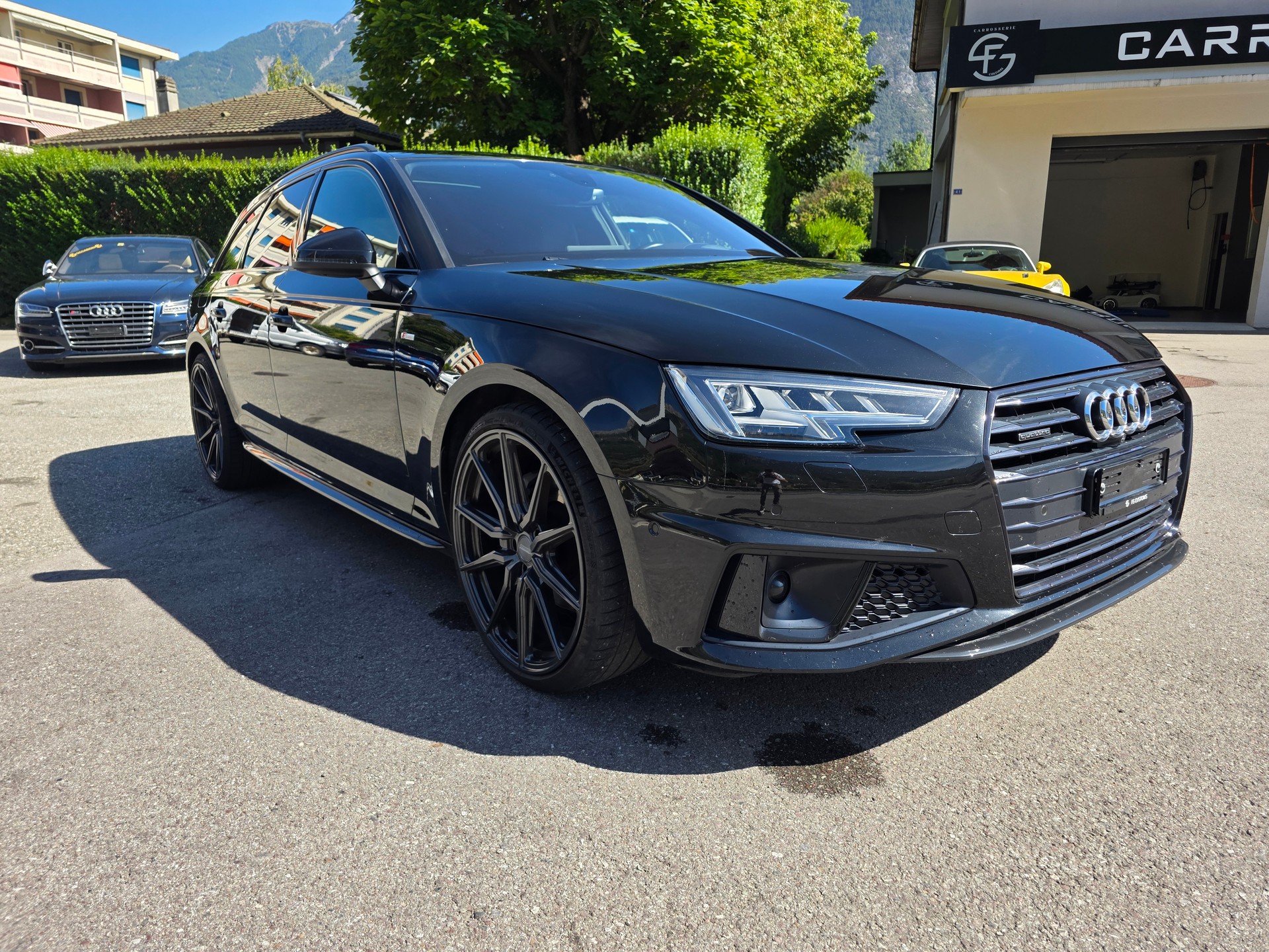 AUDI A4 Avant 40 TDI Sport Attraction quattro S-tronic-image-1