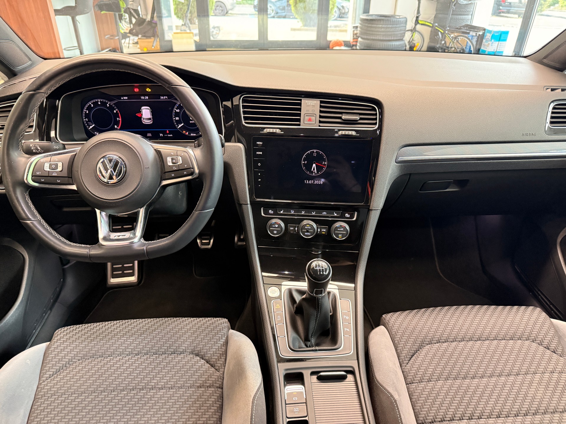 VW Golf VII 1.5 TSI 150 Highline-image-7