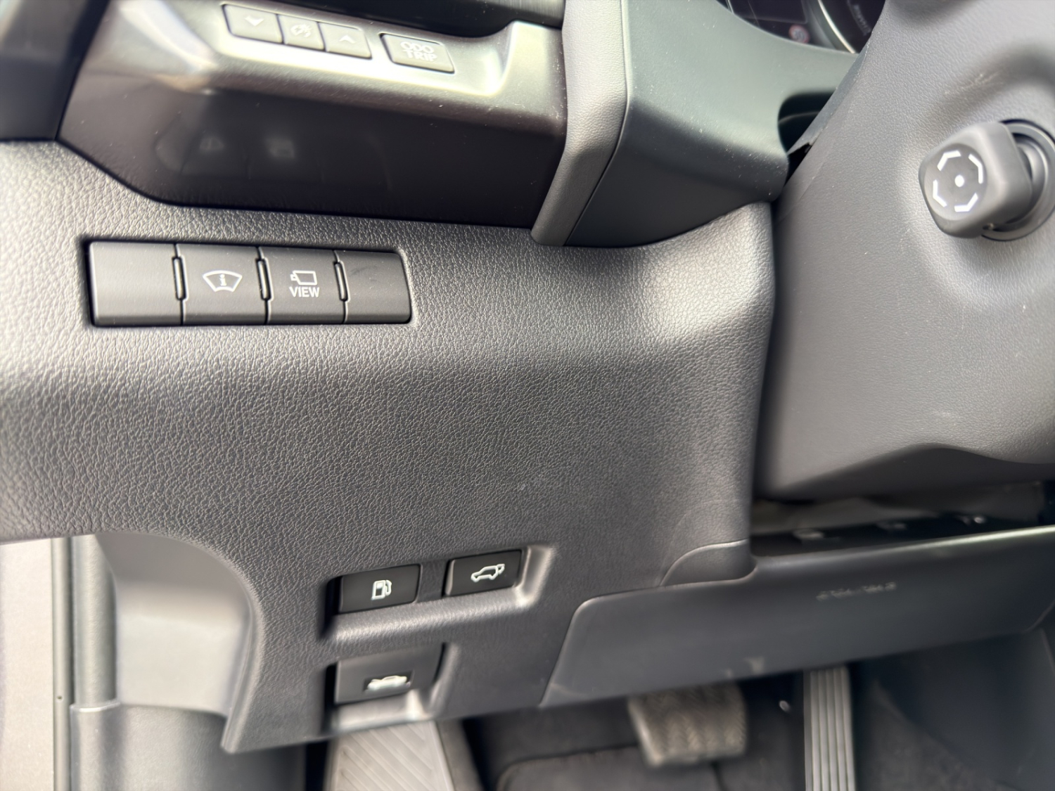 LEXUS UX 250h Excellence-image-16