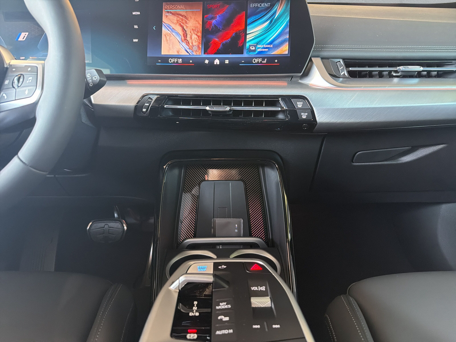 BMW iX1 xDrive 30 M Sport-image-17