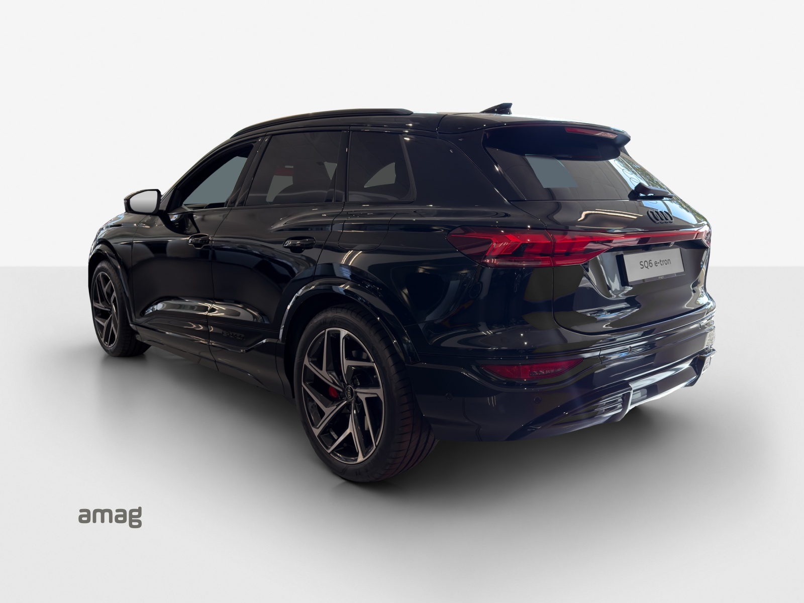 AUDI SQ6 e-tron quattro-image-2