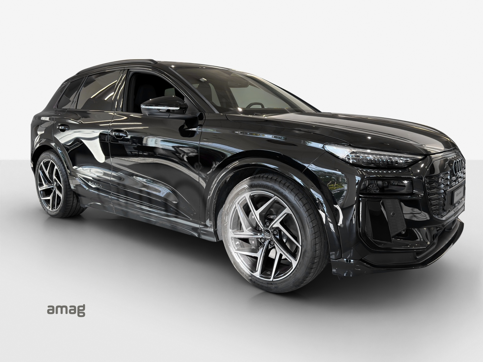 AUDI SQ6 e-tron quattro-image-5