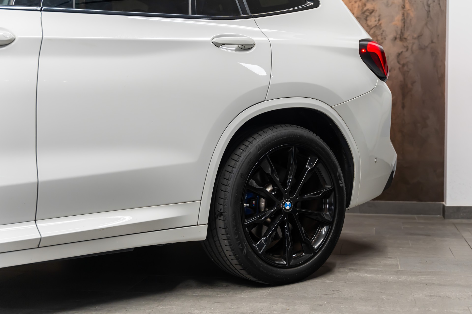 BMW BMW X3 xDrive 48V M40d *Facelift*Laser*Panorama*Head-Up*AHK*360°*-image-9
