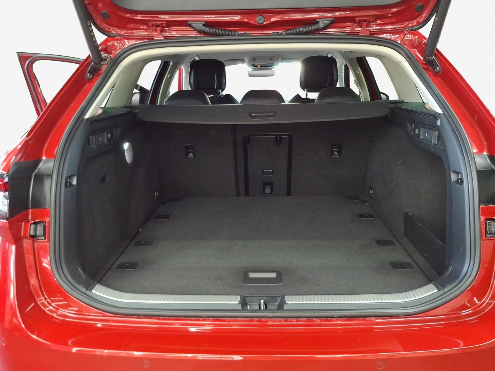 SKODA Superb Combi 2.0 TDi Selection 4x4 DSG-image-12