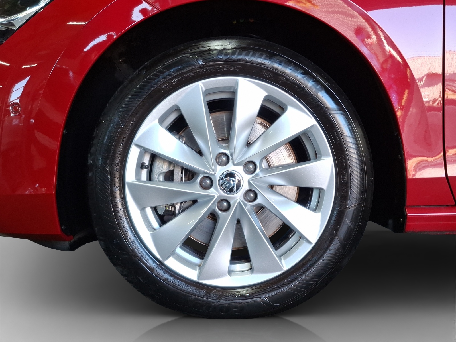 SKODA Superb Combi 2.0 TDi Selection 4x4 DSG-image-14