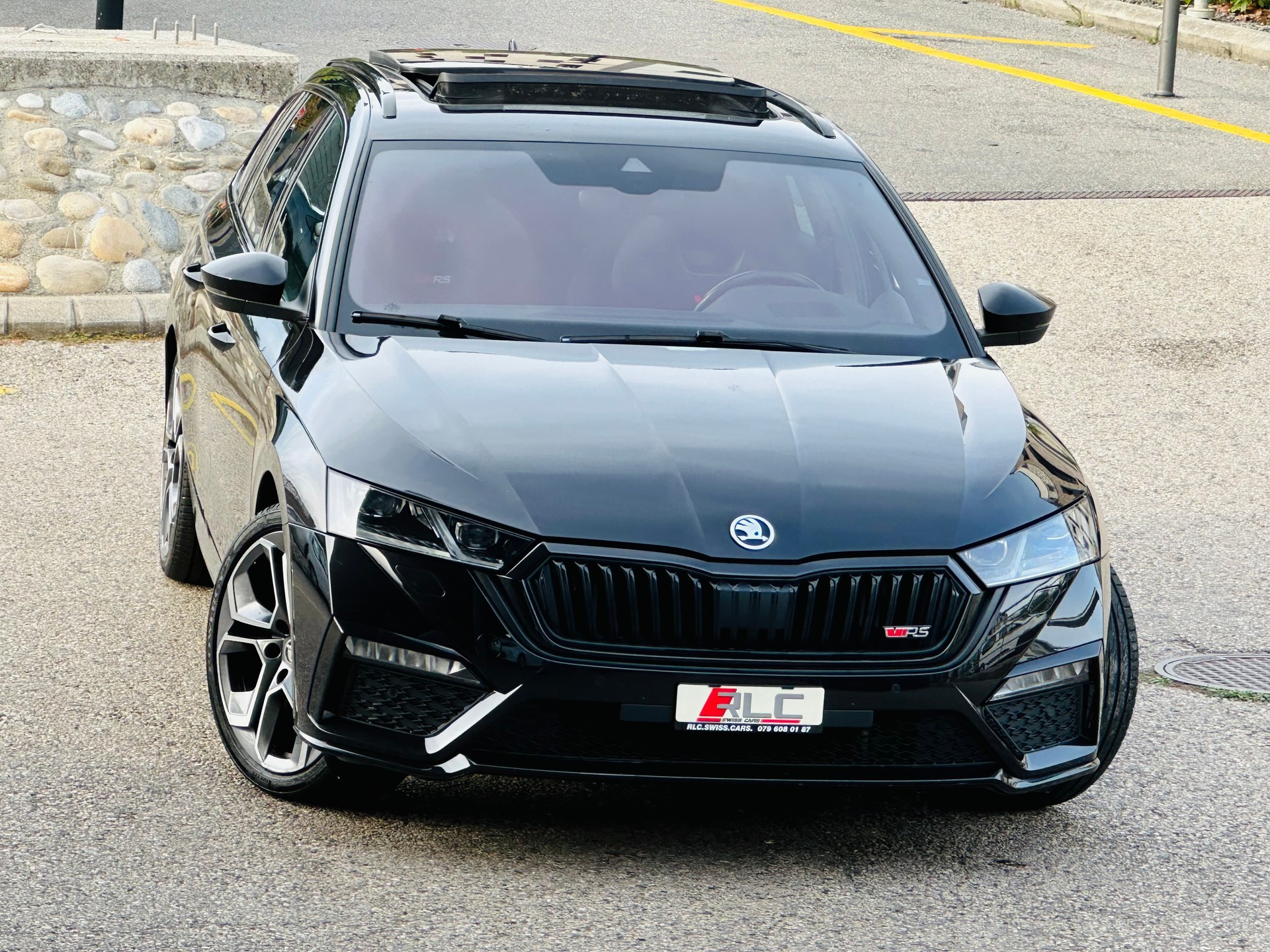 SKODA Octavia Combi 2.0 TSI DSG RS-showroom-element-1