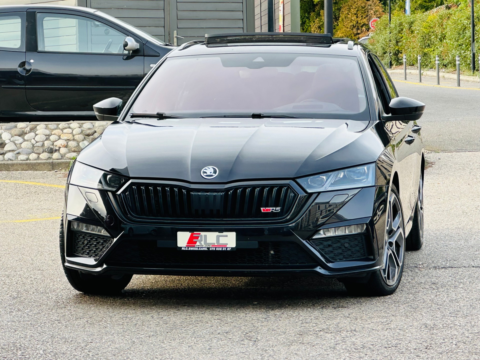SKODA Octavia Combi 2.0 TSI DSG RS-showroom-element-3