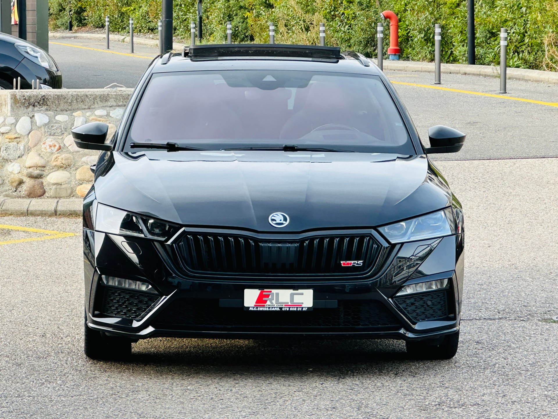 SKODA Octavia Combi 2.0 TSI DSG RS-image-6