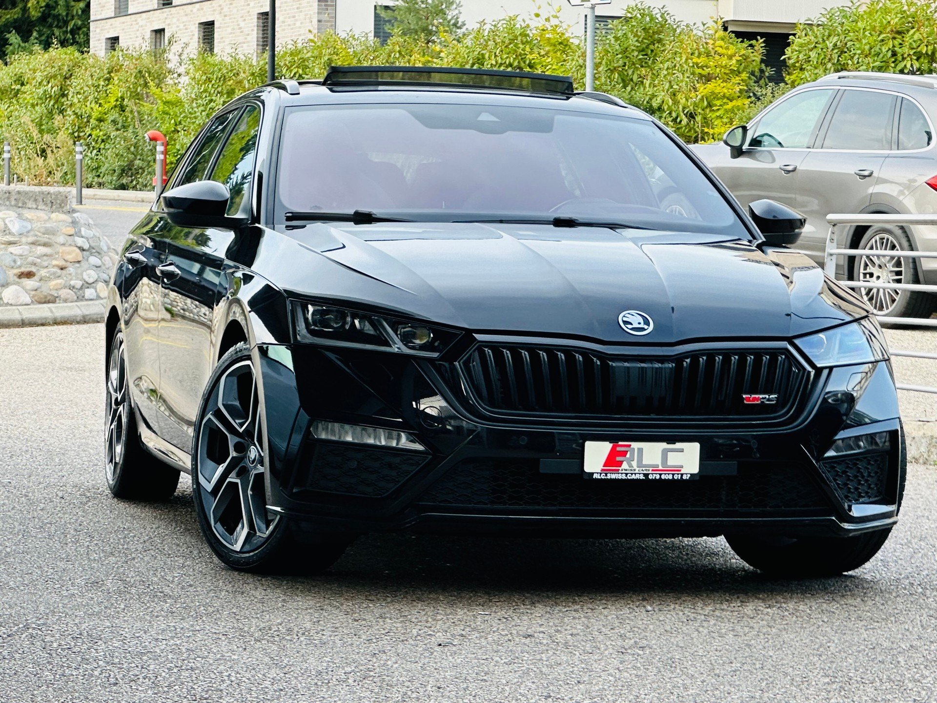 SKODA Octavia Combi 2.0 TSI DSG RS-showroom-element-2