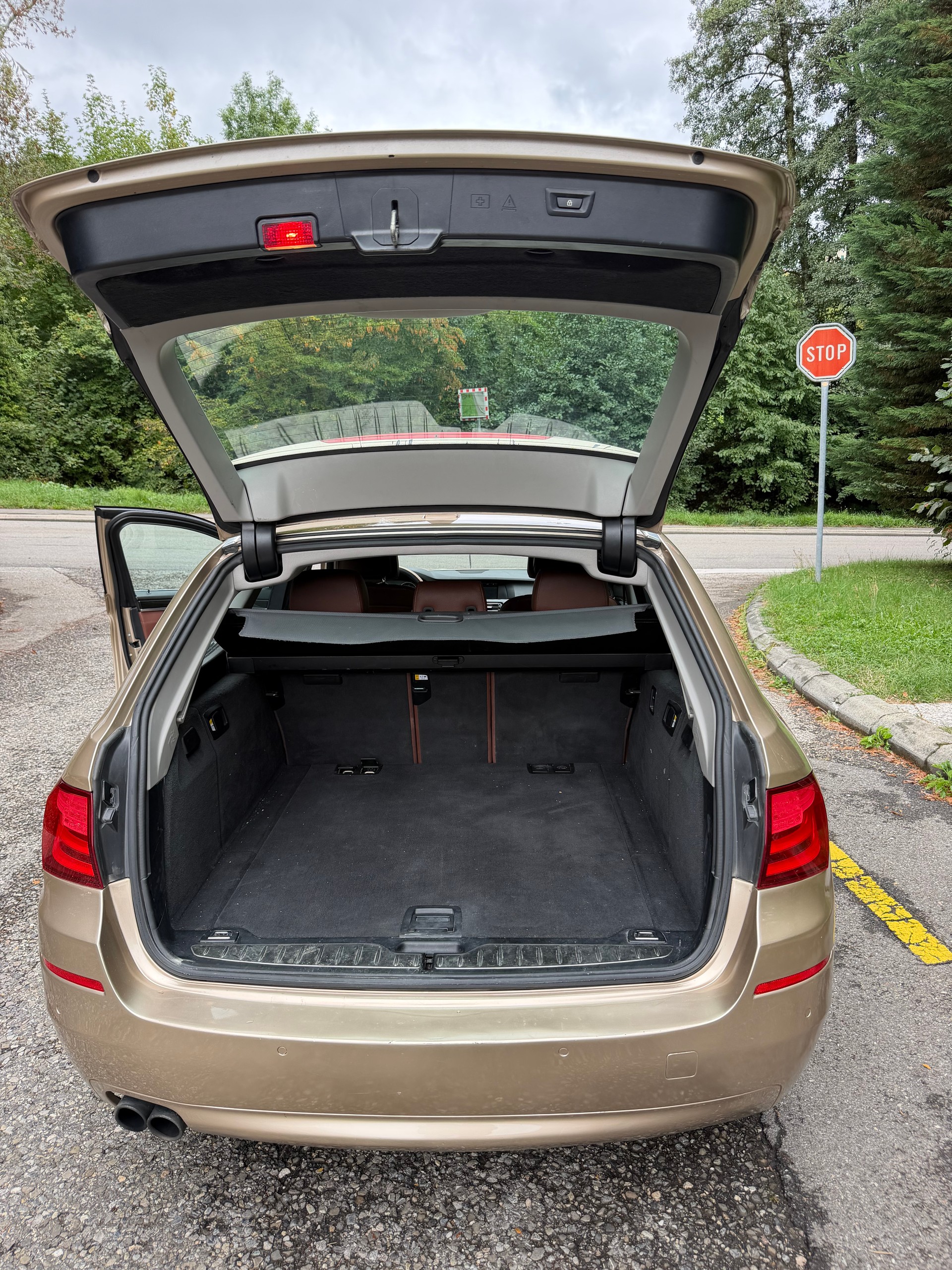 BMW 528i xDrive Touring Steptronic-image-6