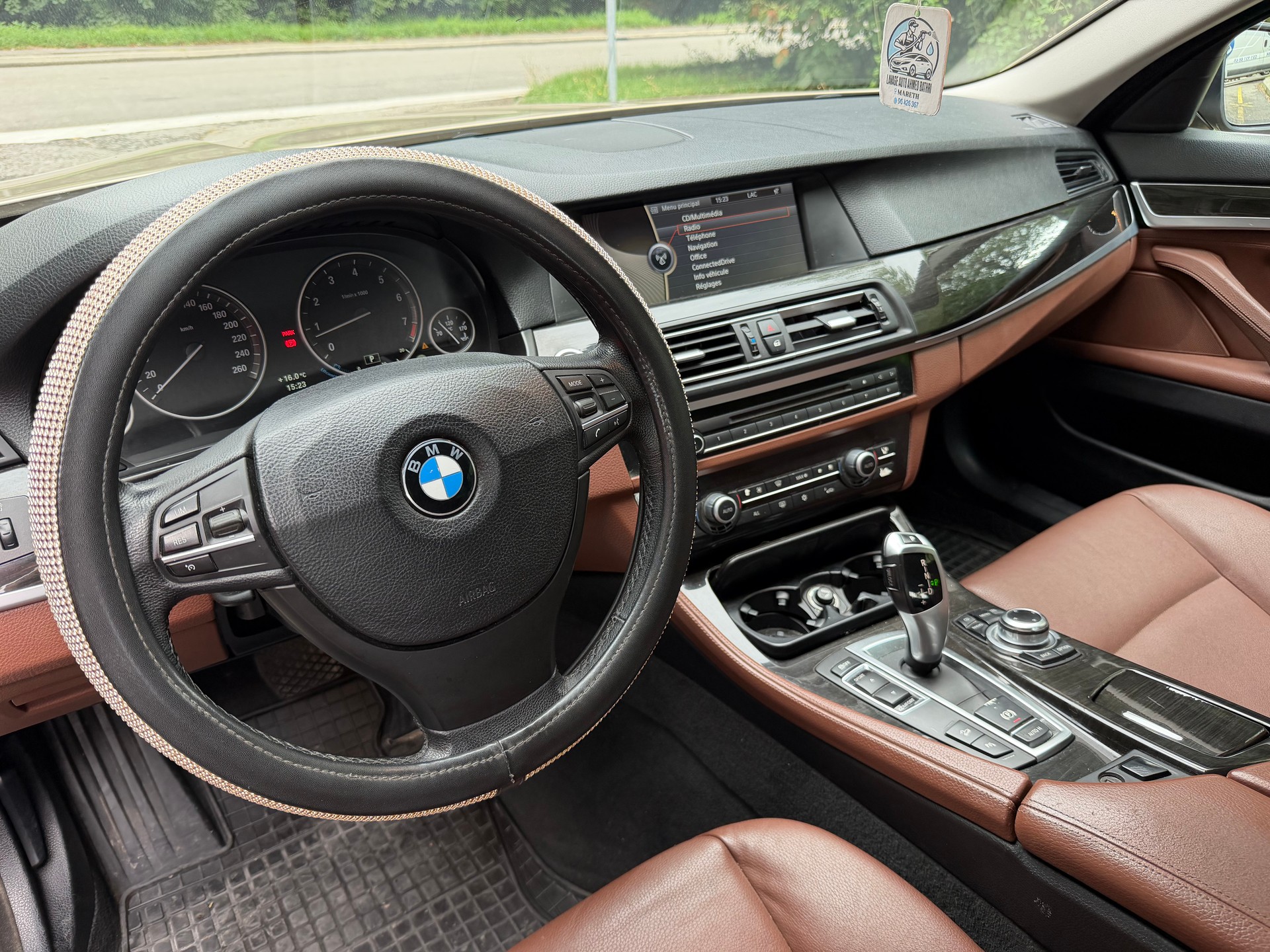 BMW 528i xDrive Touring Steptronic-image-9