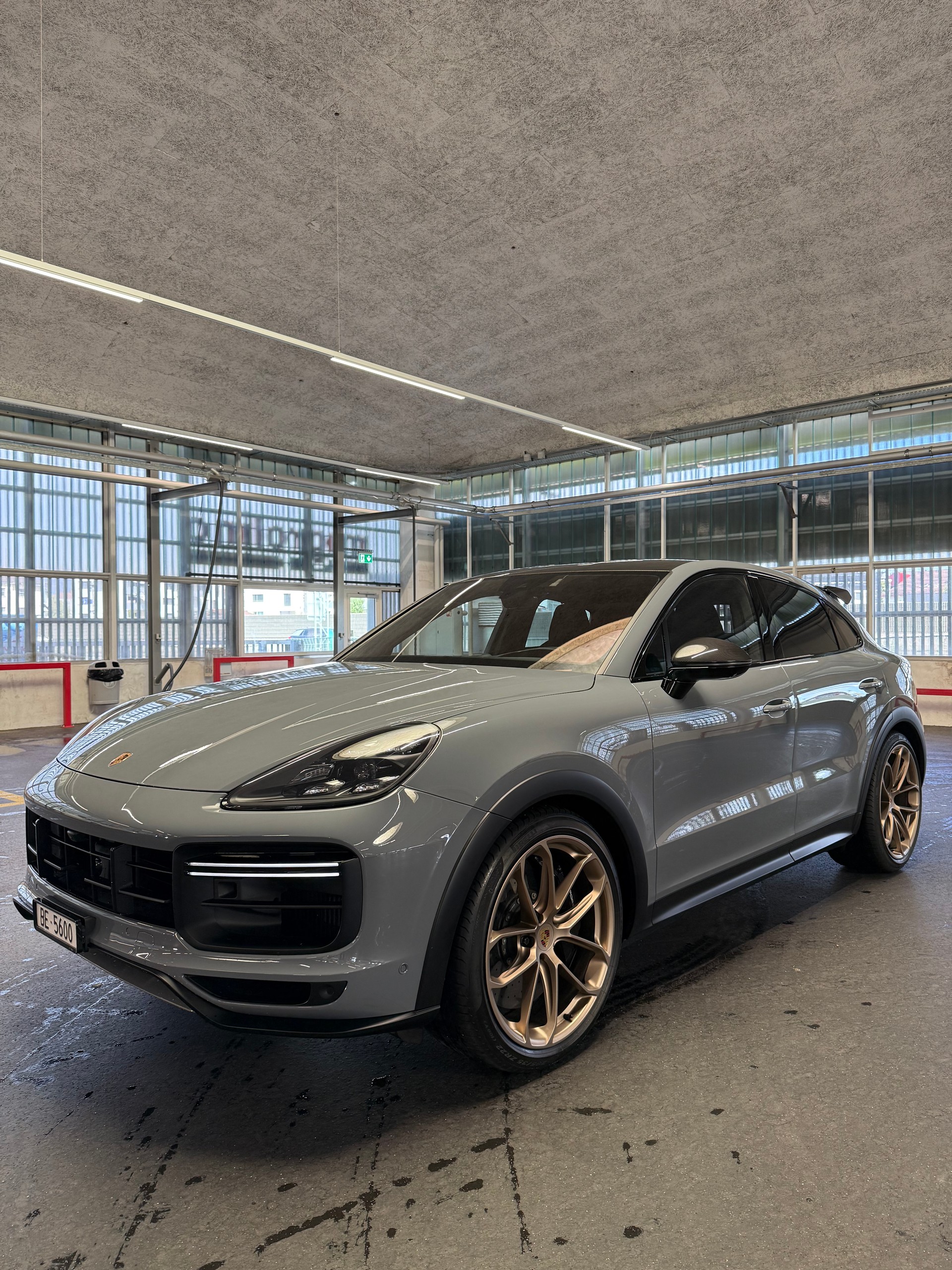 PORSCHE 4.0 V8 Turbo GT inkl. Approved-image-1
