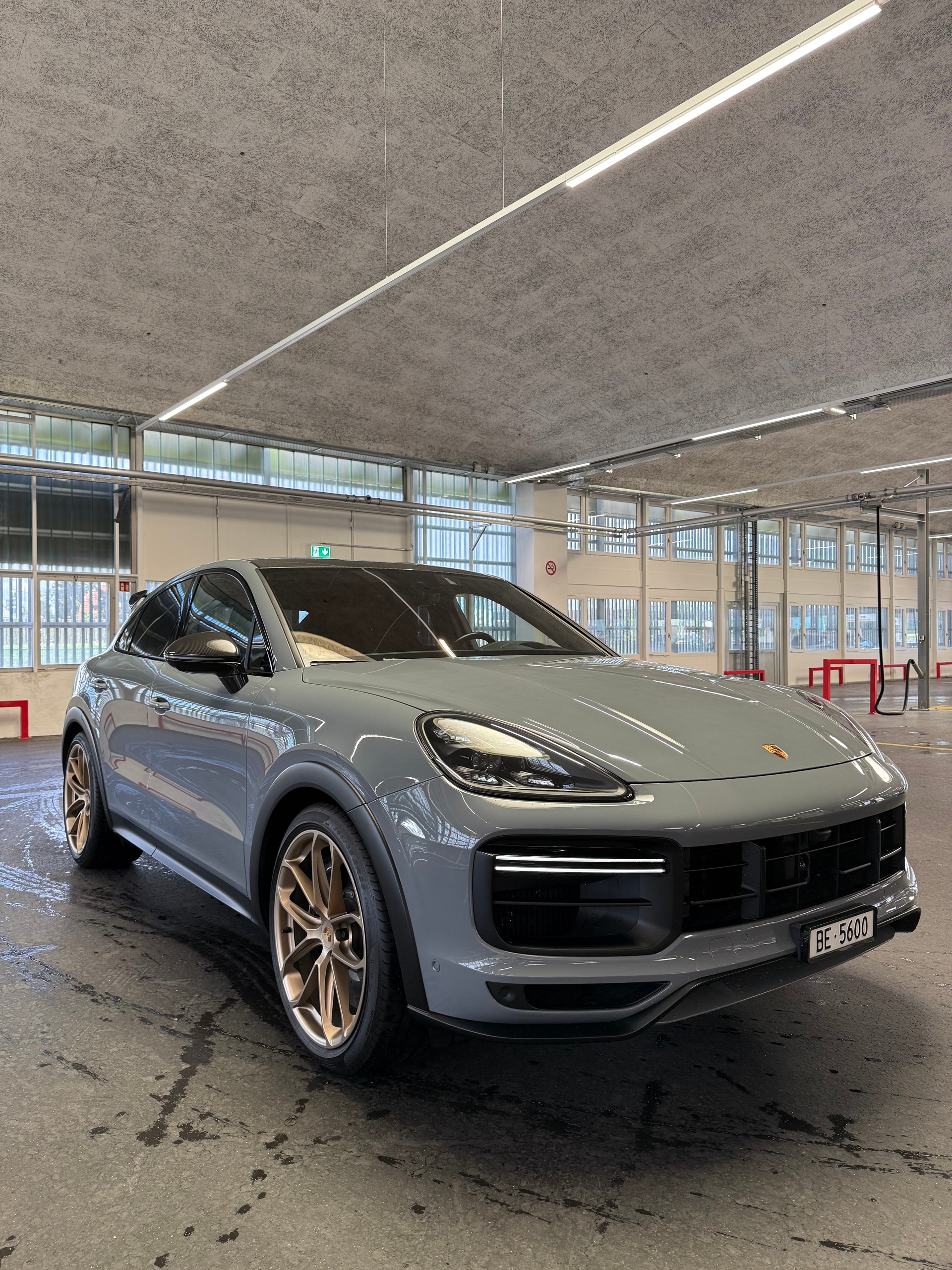 PORSCHE 4.0 V8 Turbo GT inkl. Approved-image-0