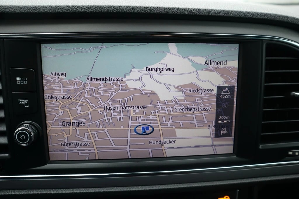 SEAT Leon ST 2.0 TDI CR Style DSG ** Navigation ** Abstandsregelsysteme ** PDC ** Sitzheizung ** Frisch Ab MFK & Service **-image-7