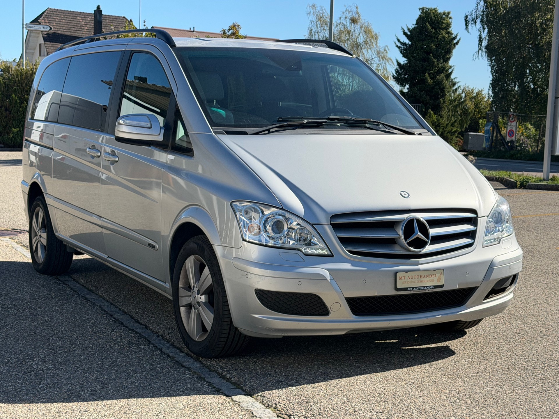 MERCEDES-BENZ Viano 2.2 CDI Blue Efficiency Fun L A-image-2