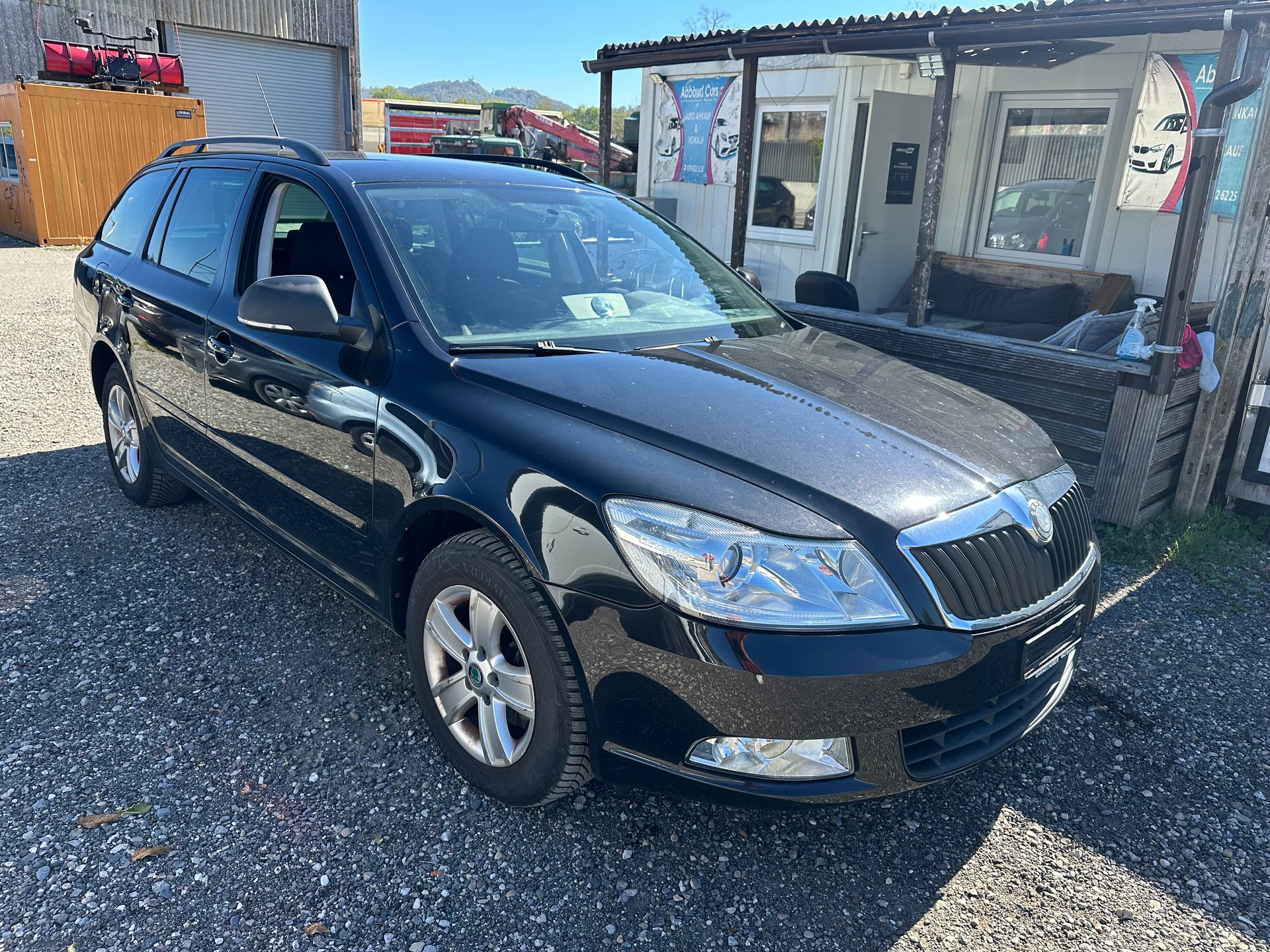 SKODA Octavia Combi 1.8 TSI Laurin & Klement 4x4-image-1