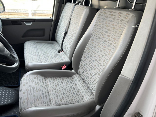 VW T5 2.0 TDI-image-8