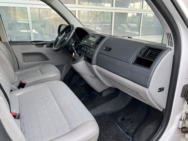VW T5 2.0 TDI-image-13