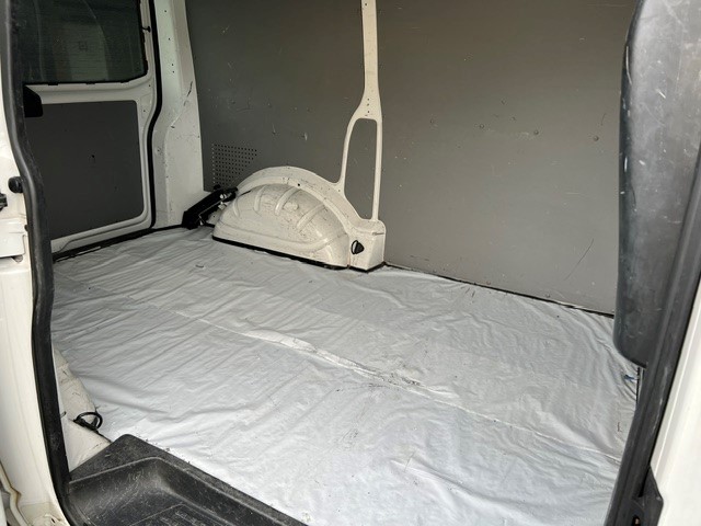 VW T5 2.0 TDI-image-15