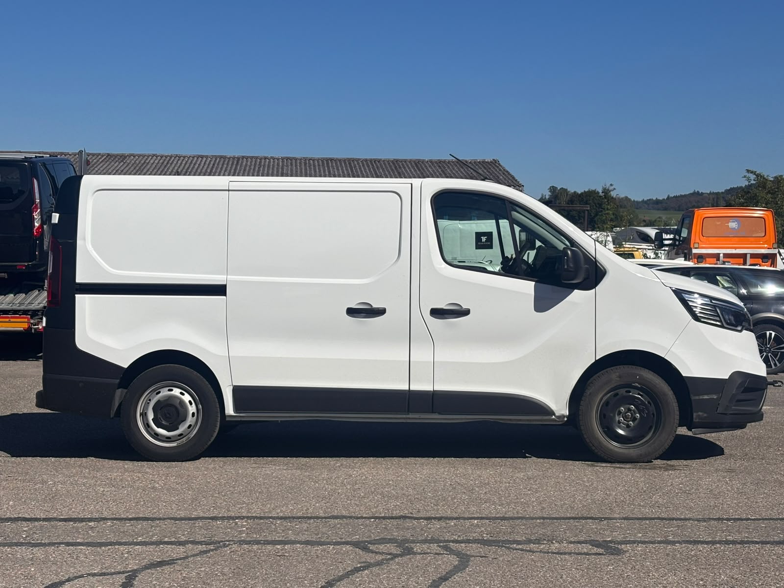 RENAULT Trafic 2.0 Blue dCi110 Advance L1H1-image-3