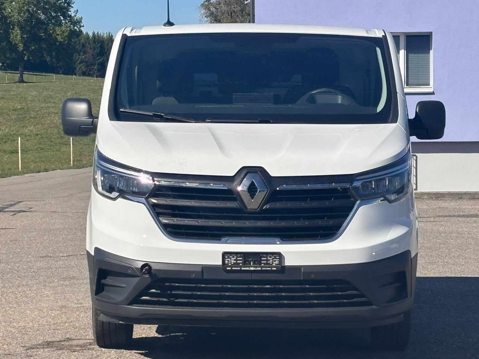 RENAULT Trafic 2.0 Blue dCi110 Advance L1H1-image-1