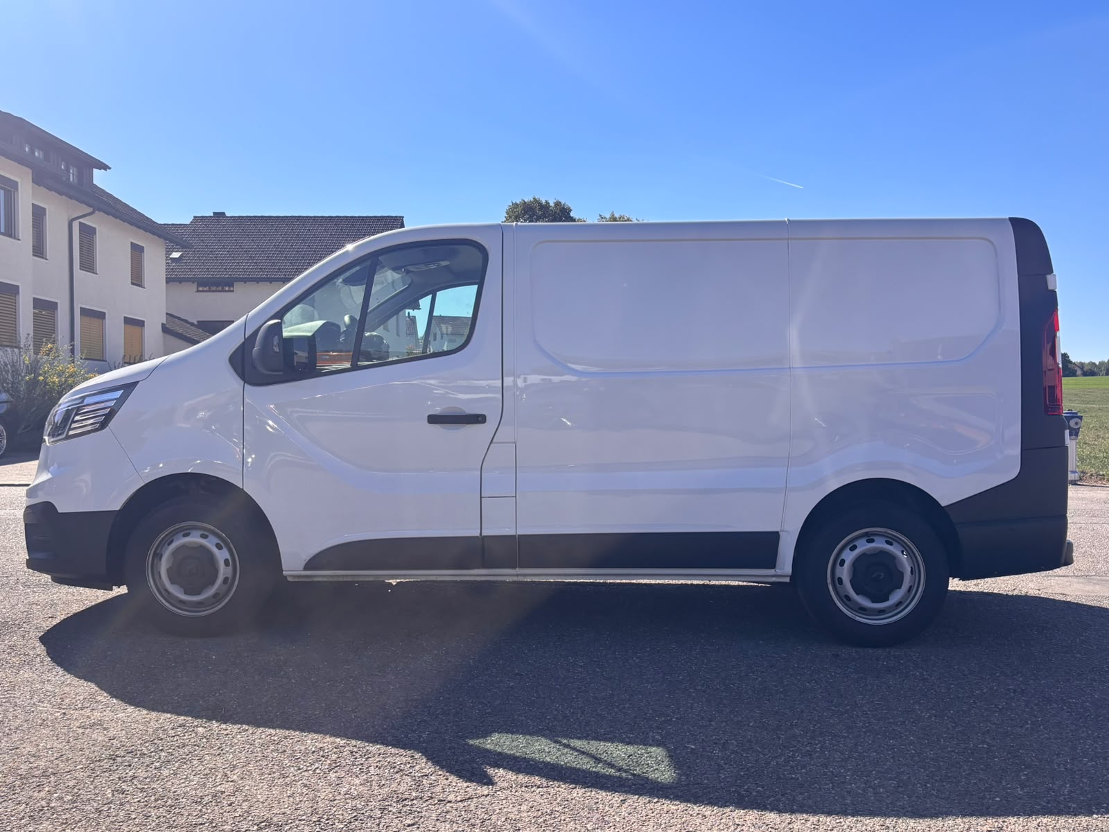 RENAULT Trafic 2.0 Blue dCi110 Advance L1H1-image-7