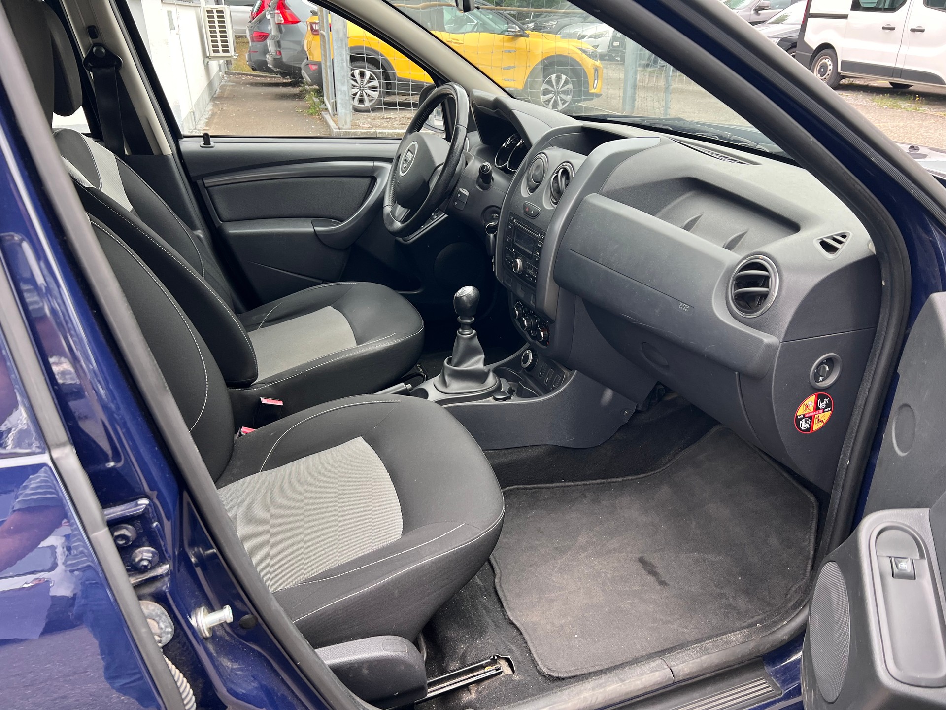 DACIA Duster 1.2 T Ambiance 4x4-image-9