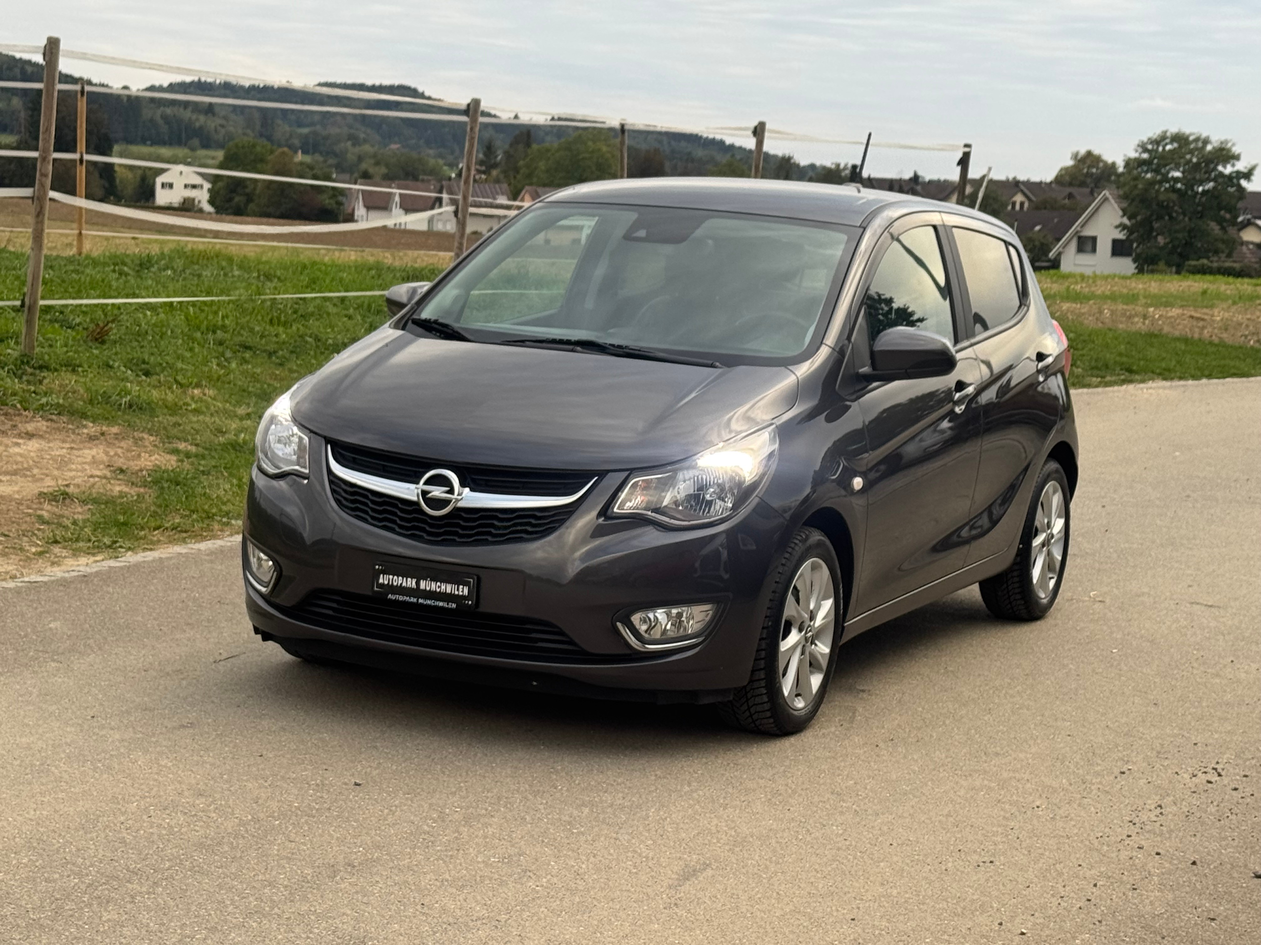 Car photo
