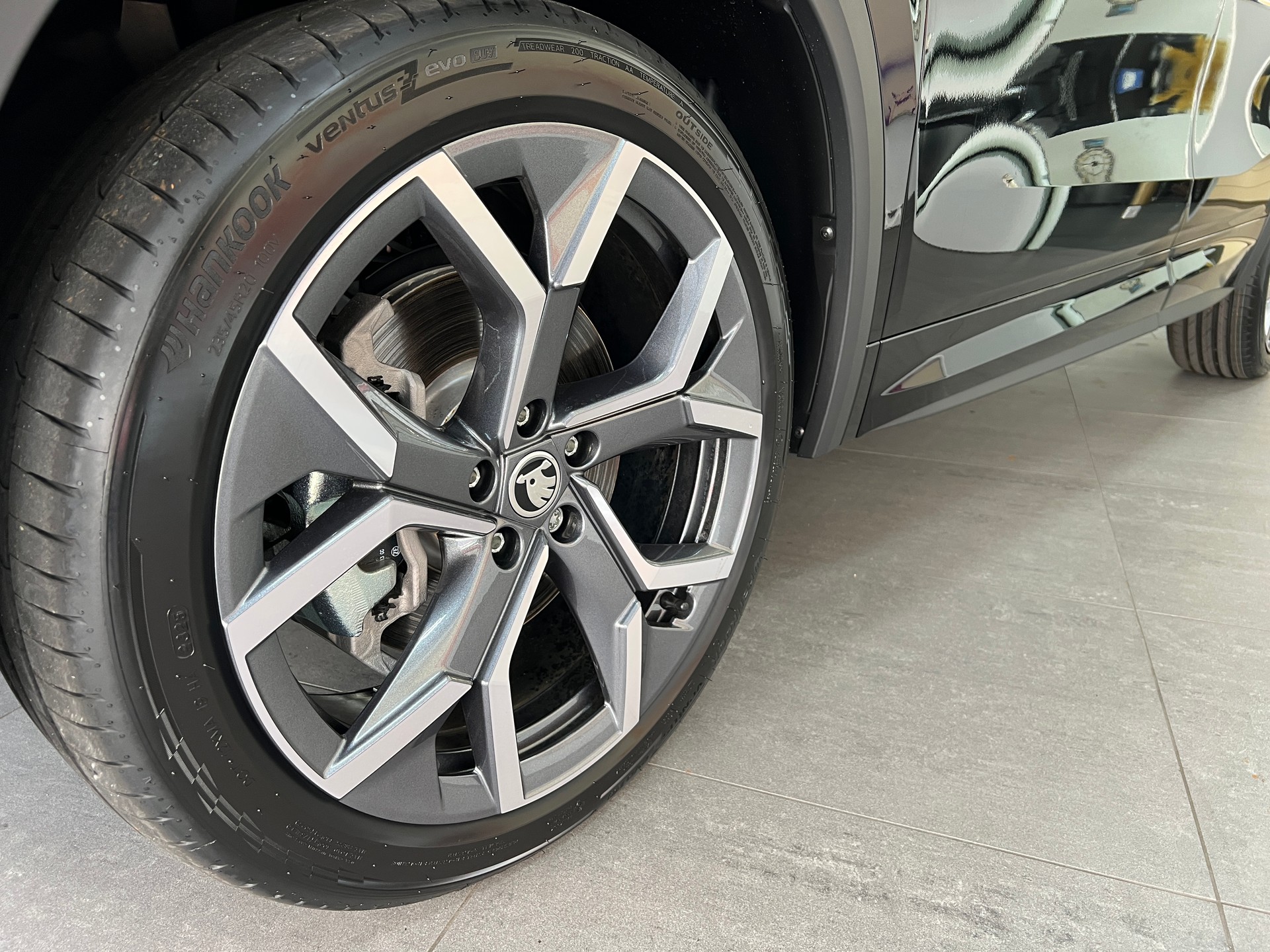 SKODA Kodiaq 2.0 TDI Sportline 4x4 / 7 PLATZ / 5 Jahre Garantie-image-29