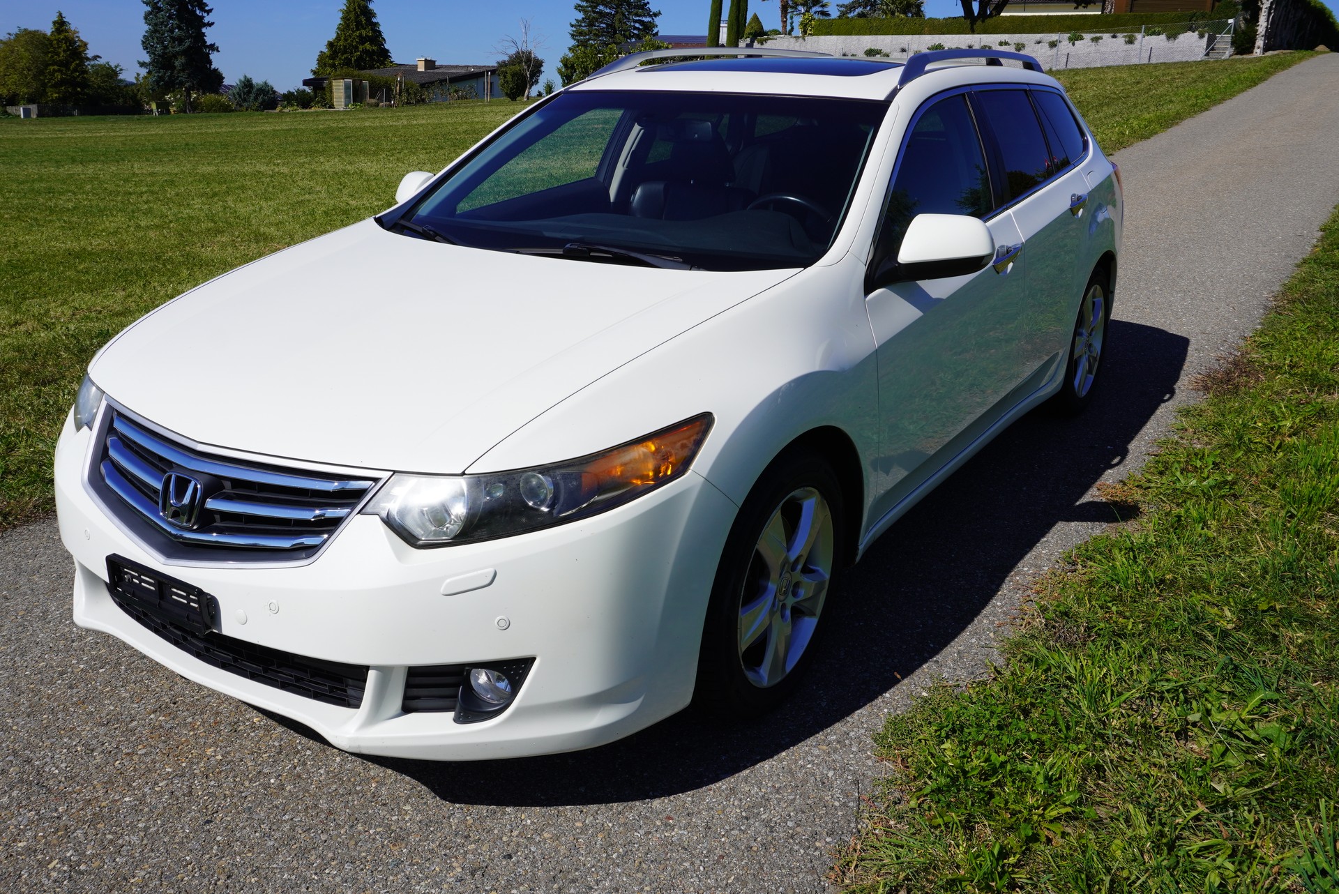 HONDA Accord Tourer 2.4i 16V Executive Automatic-image-0