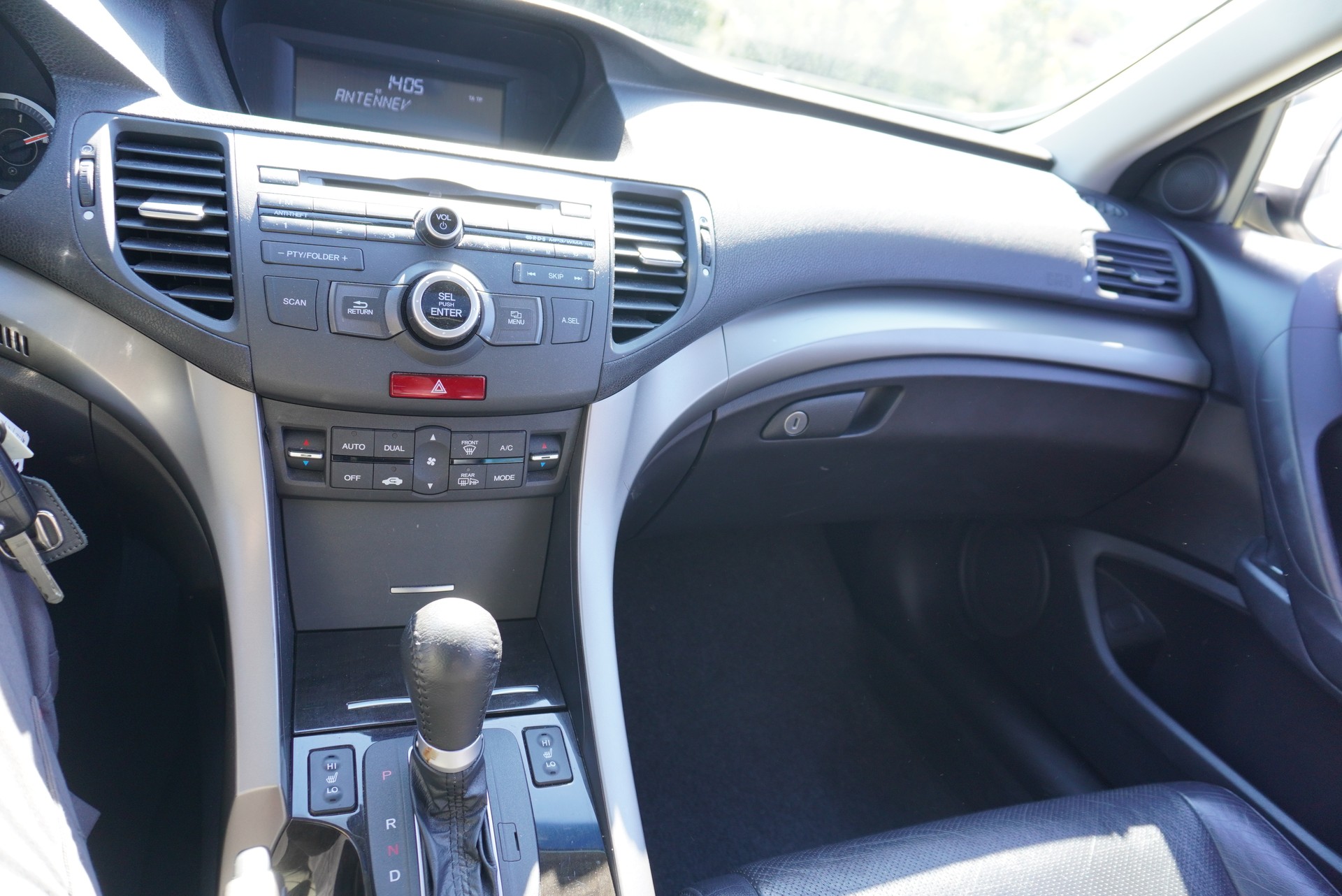 HONDA Accord Tourer 2.4i 16V Executive Automatic-image-12