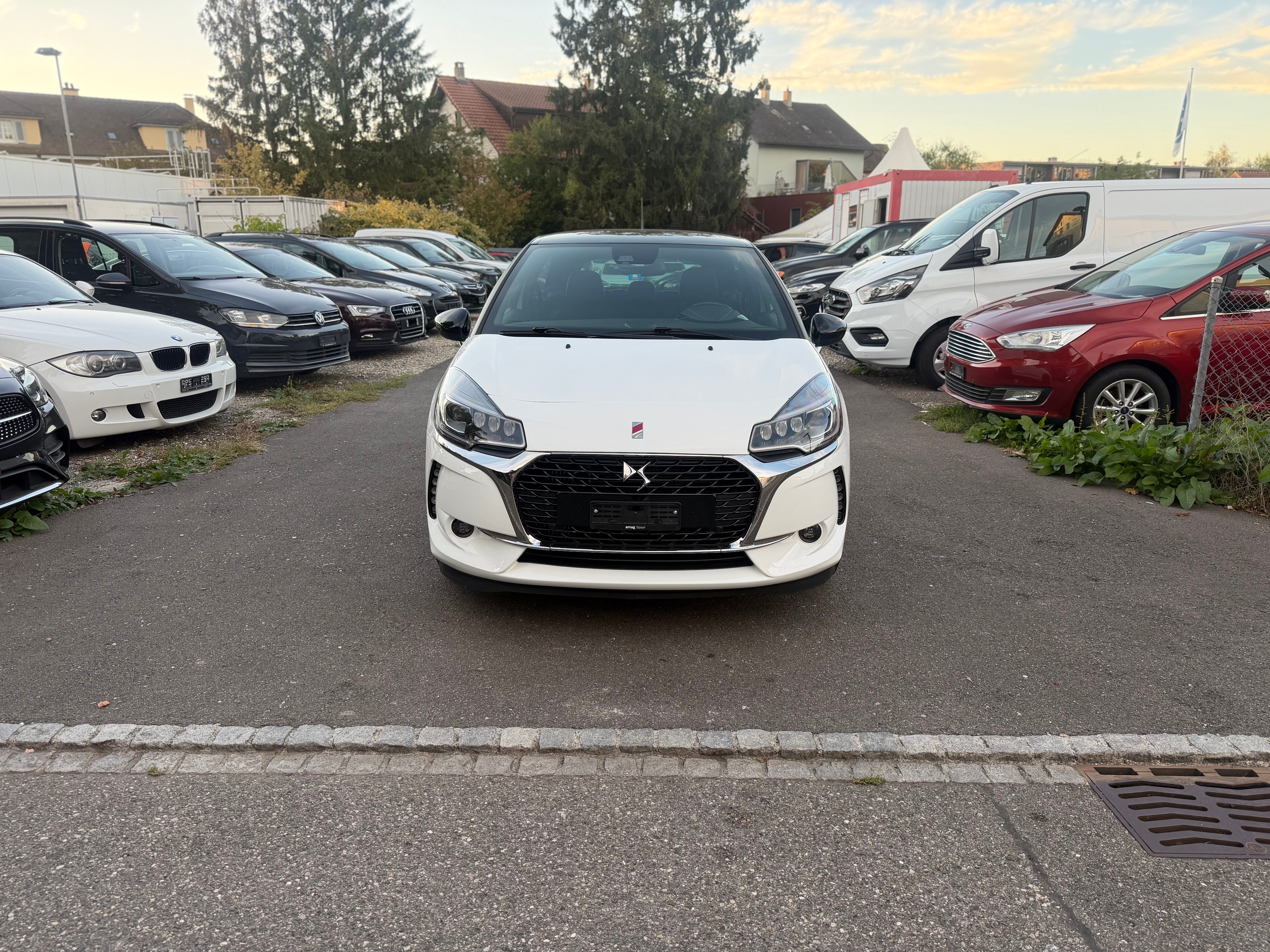 Car photo