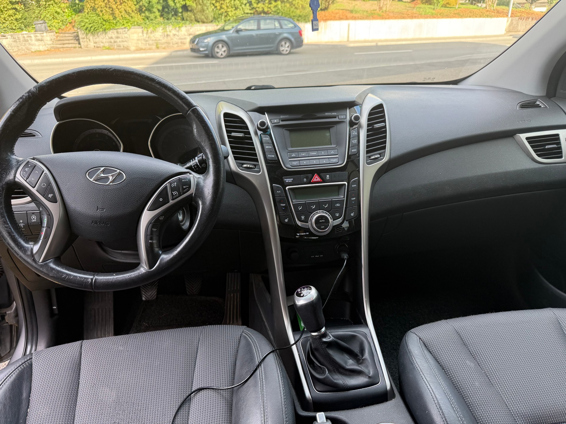 HYUNDAI i30 1.6 GDI Style-image-9