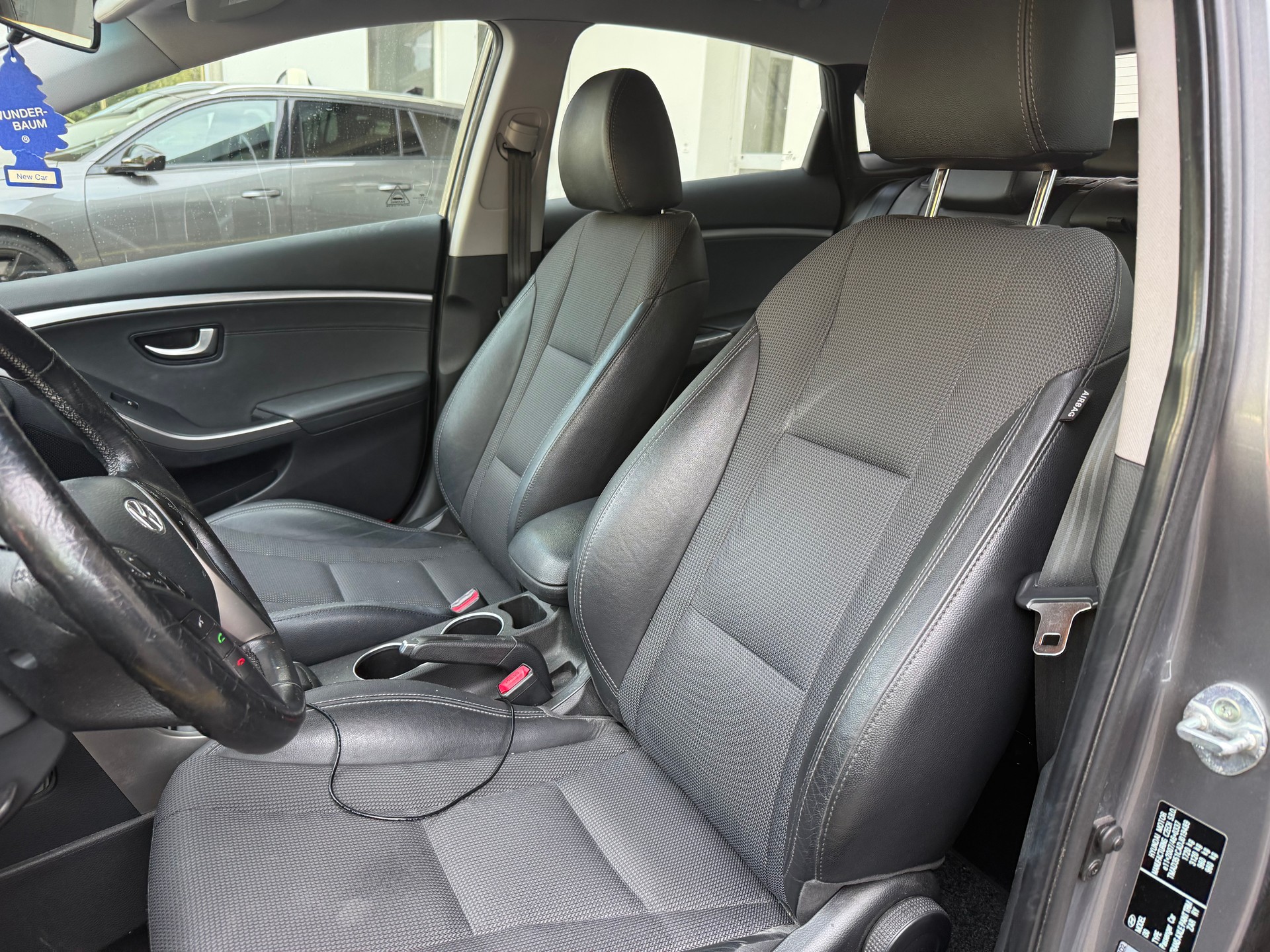HYUNDAI i30 1.6 GDI Style-image-7