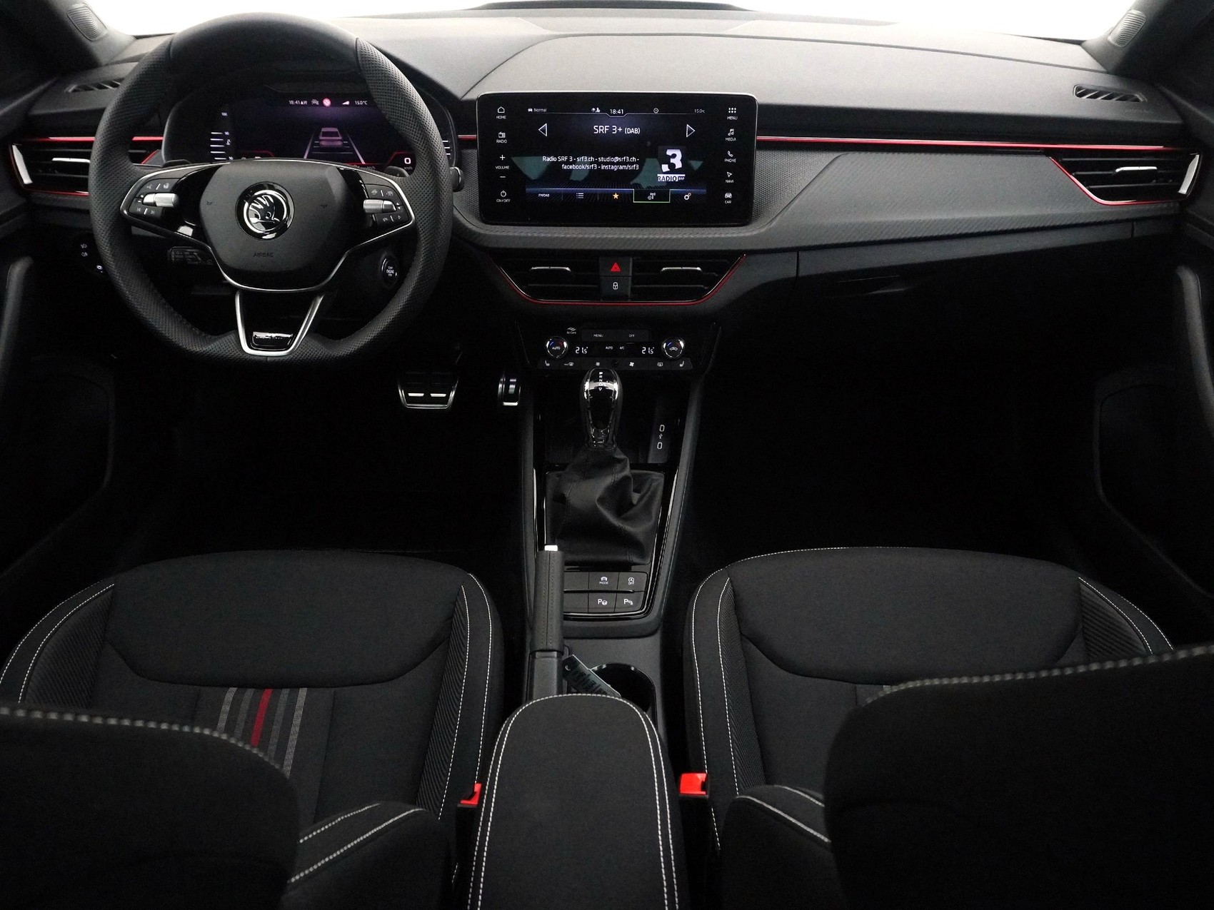 SKODA Kamiq 1.5 TSI Monte Carlo-image-11