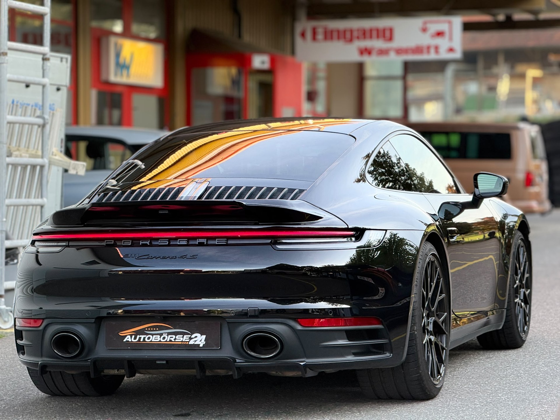 PORSCHE 911 Coupé 3.0 Carrera 4S PDK-image-4
