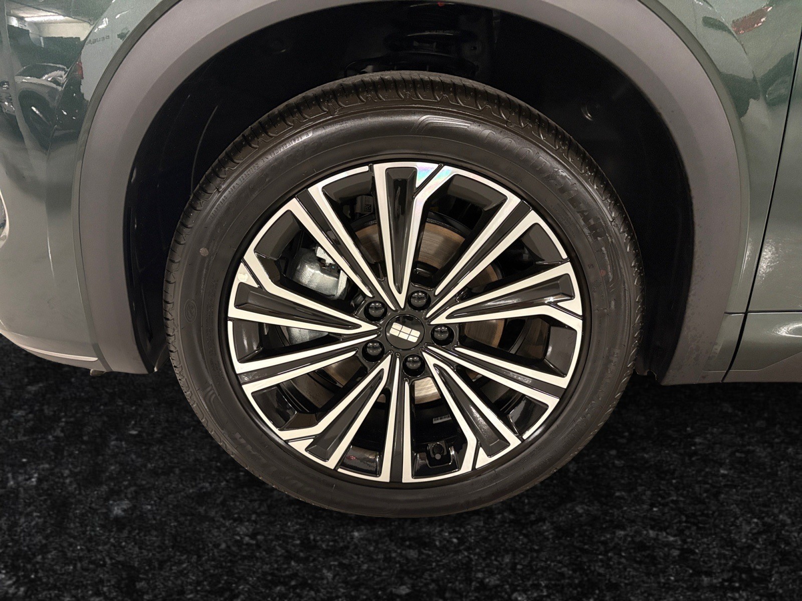 GEELY EM-i PHEV Launch Edition Pro max +-image-15