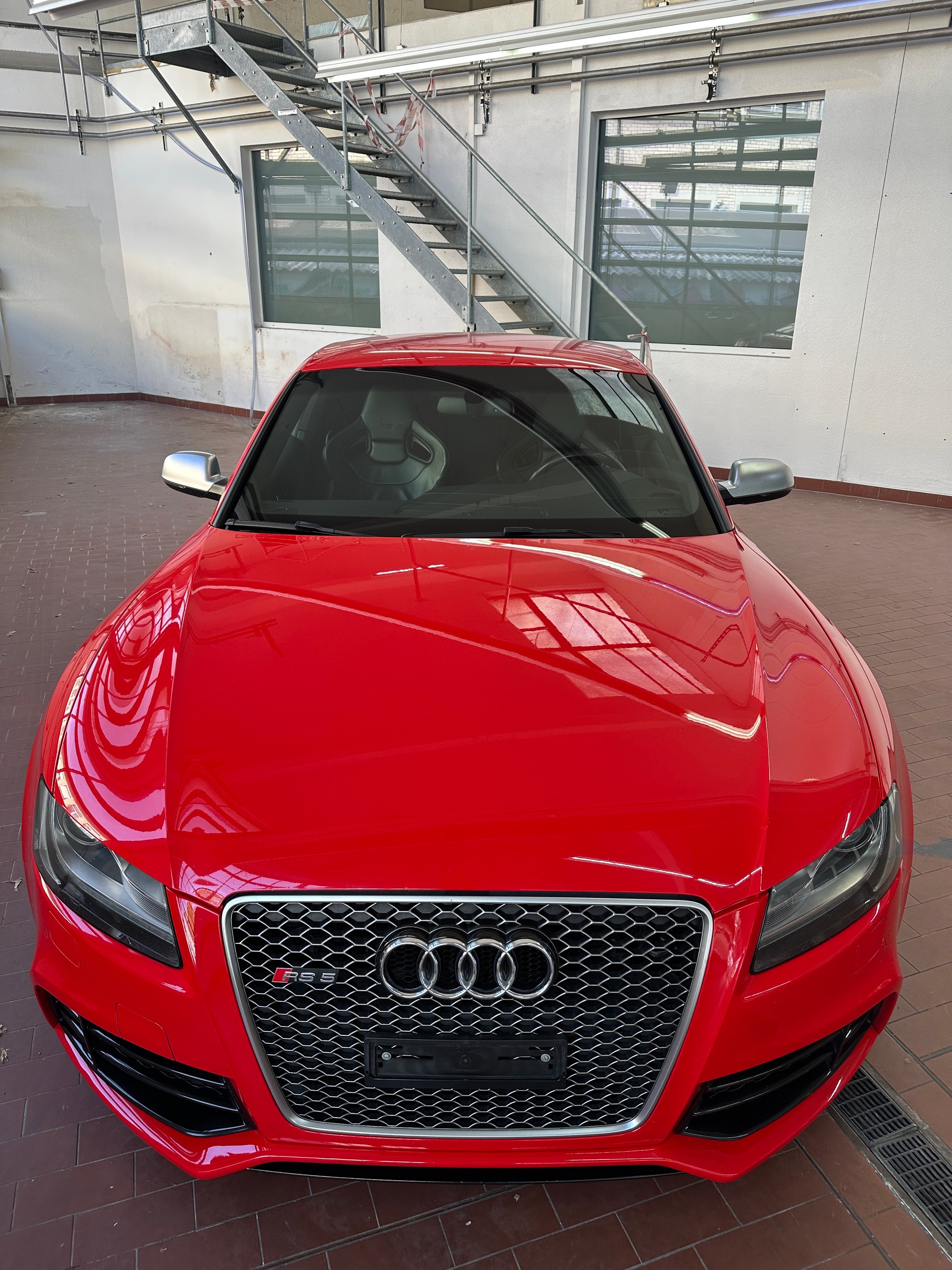 AUDI 4.2 V8 FSI quattro S-Tronic-image-1