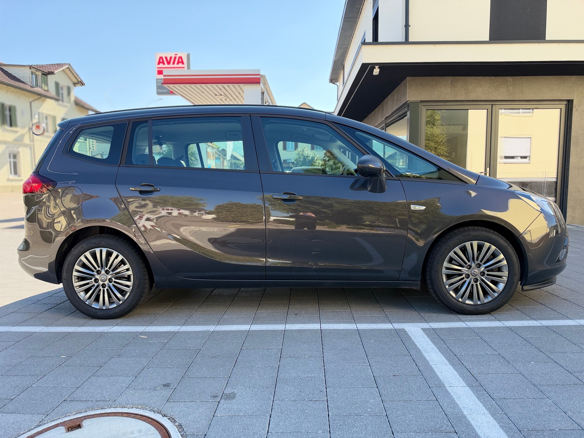 OPEL Zafira Tourer 1.6i 16V Turbo Active Edition-image-4