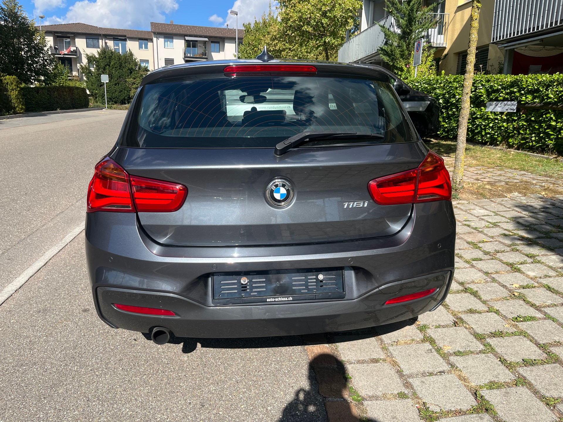BMW 118i Sport Line Steptronic-image-3
