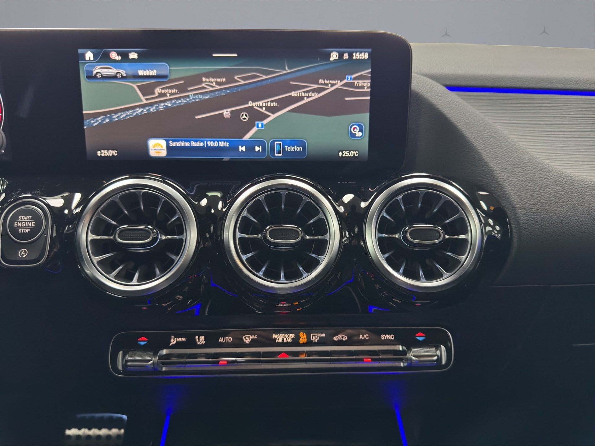 MERCEDES-BENZ GLA-Klasse H247 GLA 250 Swiss Star AMG Line 4matic-image-14