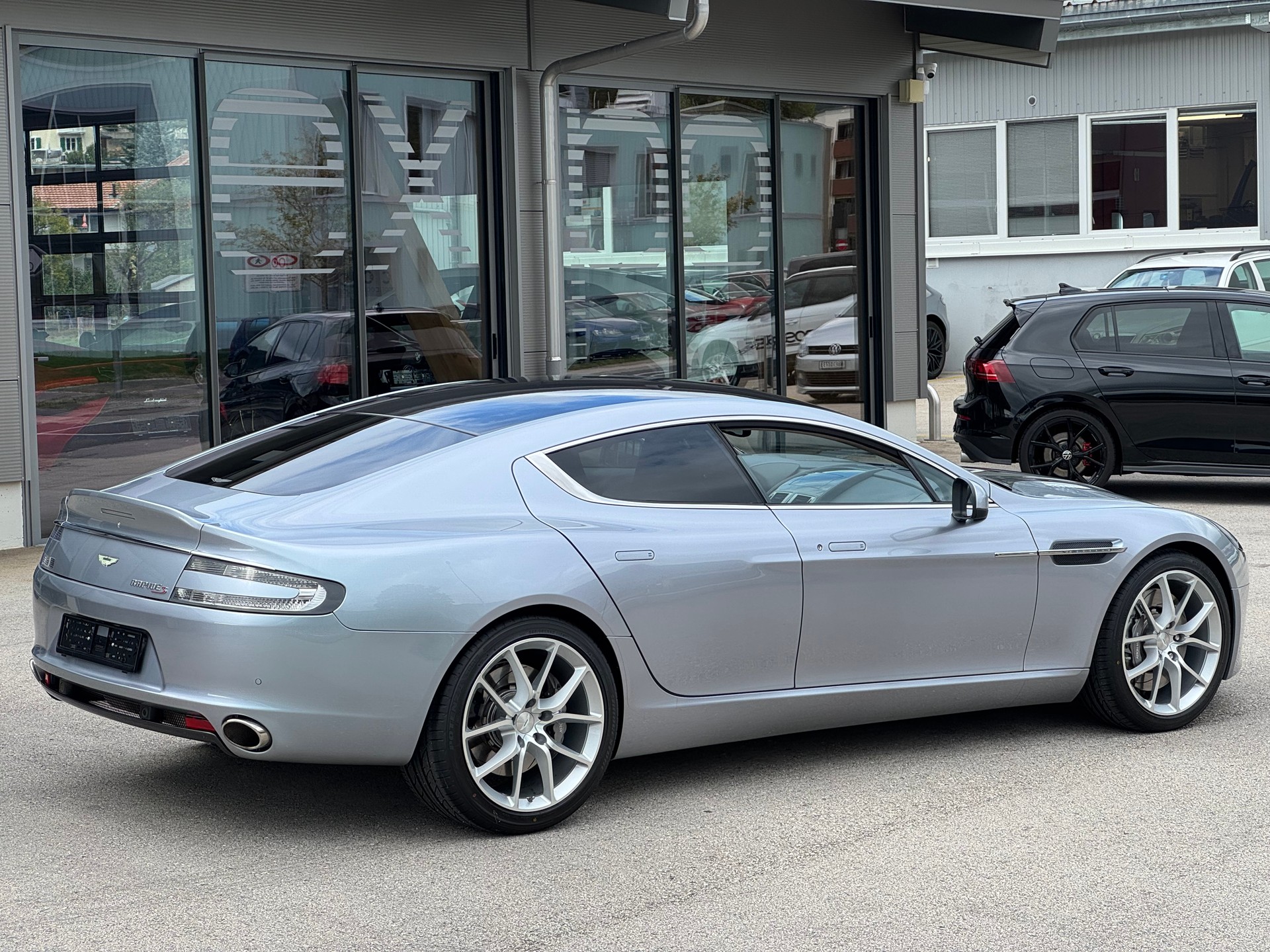ASTON MARTIN Rapide S Centenary Edition 5.9 V12 Touchtronic 2-image-4