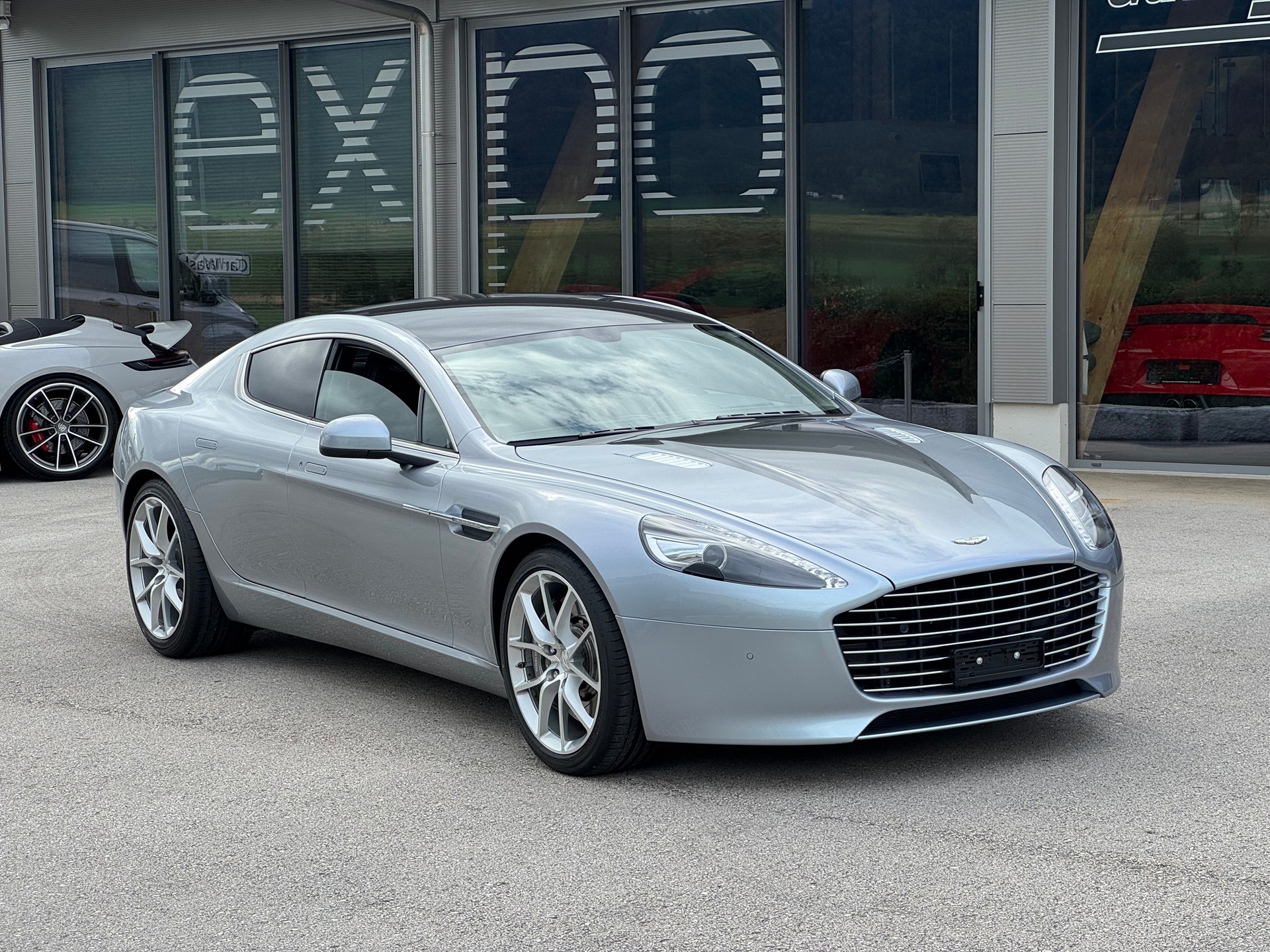 ASTON MARTIN Rapide S Centenary Edition 5.9 V12 Touchtronic 2-image-7
